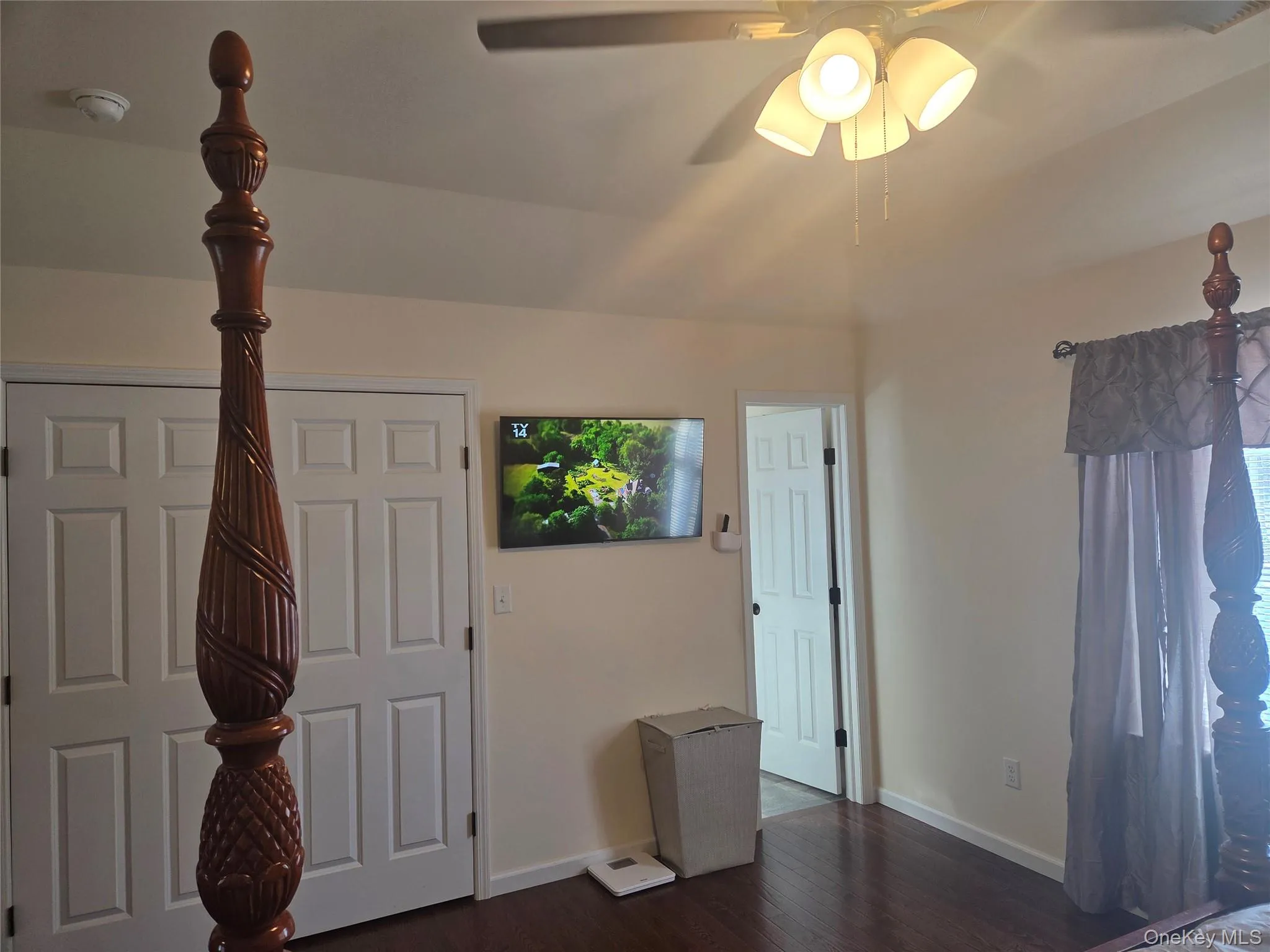 13 Avenue B, Middletown, NY, 4 Bedrooms Bedrooms, 10 Rooms Rooms,3 BathroomsBathrooms,Residential,For Rent,Avenue B,0,1024560 13 Avenue B, Middletown, NY, 4 Bedrooms Bedrooms, 10 Rooms Rooms,3 BathroomsBathrooms,Residential,For Rent,Avenue B,0,1024560
