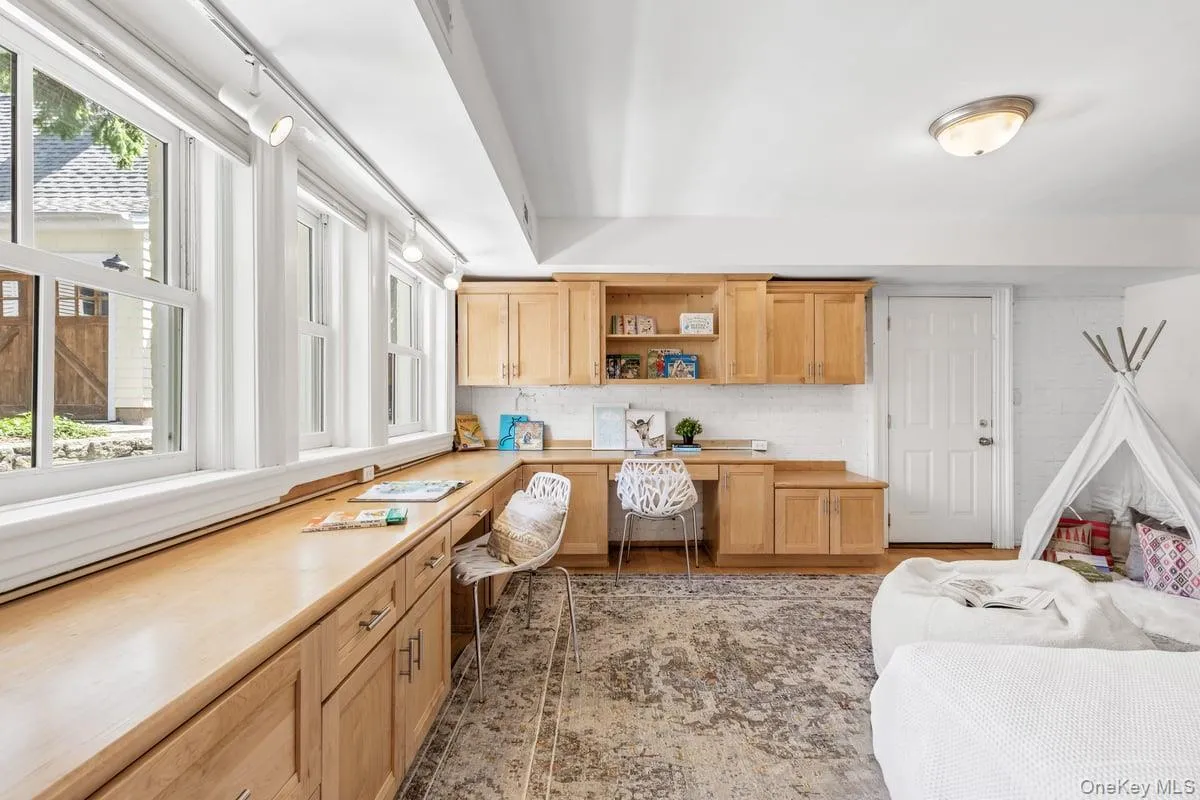 731 Forest Avenue, Rye City, NY, 6 Bedrooms Bedrooms, 11 Rooms Rooms,5 BathroomsBathrooms,Residential,For Rent,Forest,0,1024563 731 Forest Avenue, Rye City, NY, 6 Bedrooms Bedrooms, 11 Rooms Rooms,5 BathroomsBathrooms,Residential,For Rent,Forest,0,1024563
