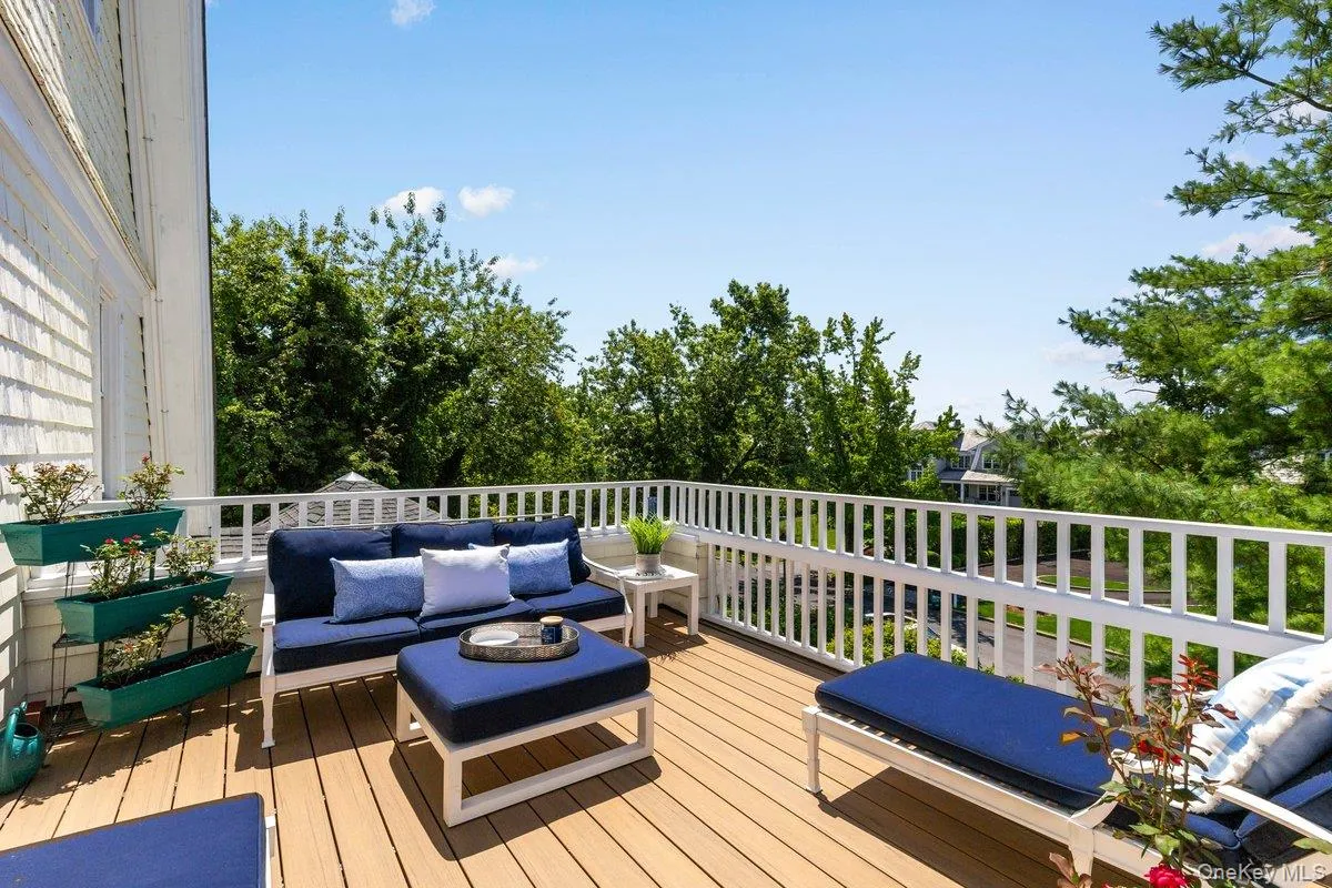 731 Forest Avenue, Rye City, NY, 6 Bedrooms Bedrooms, 11 Rooms Rooms,5 BathroomsBathrooms,Residential,For Rent,Forest,0,1024563 731 Forest Avenue, Rye City, NY, 6 Bedrooms Bedrooms, 11 Rooms Rooms,5 BathroomsBathrooms,Residential,For Rent,Forest,0,1024563