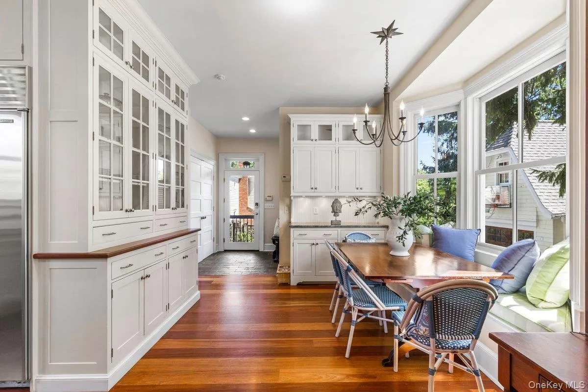 731 Forest Avenue, Rye City, NY, 6 Bedrooms Bedrooms, 11 Rooms Rooms,5 BathroomsBathrooms,Residential,For Rent,Forest,0,1024563 731 Forest Avenue, Rye City, NY, 6 Bedrooms Bedrooms, 11 Rooms Rooms,5 BathroomsBathrooms,Residential,For Rent,Forest,0,1024563