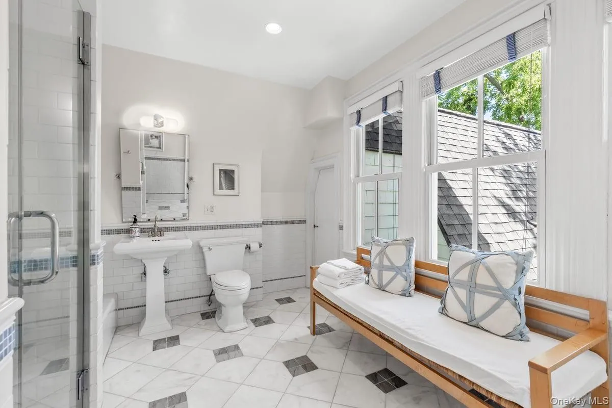 731 Forest Avenue, Rye City, NY, 6 Bedrooms Bedrooms, 11 Rooms Rooms,5 BathroomsBathrooms,Residential,For Rent,Forest,0,1024563 731 Forest Avenue, Rye City, NY, 6 Bedrooms Bedrooms, 11 Rooms Rooms,5 BathroomsBathrooms,Residential,For Rent,Forest,0,1024563