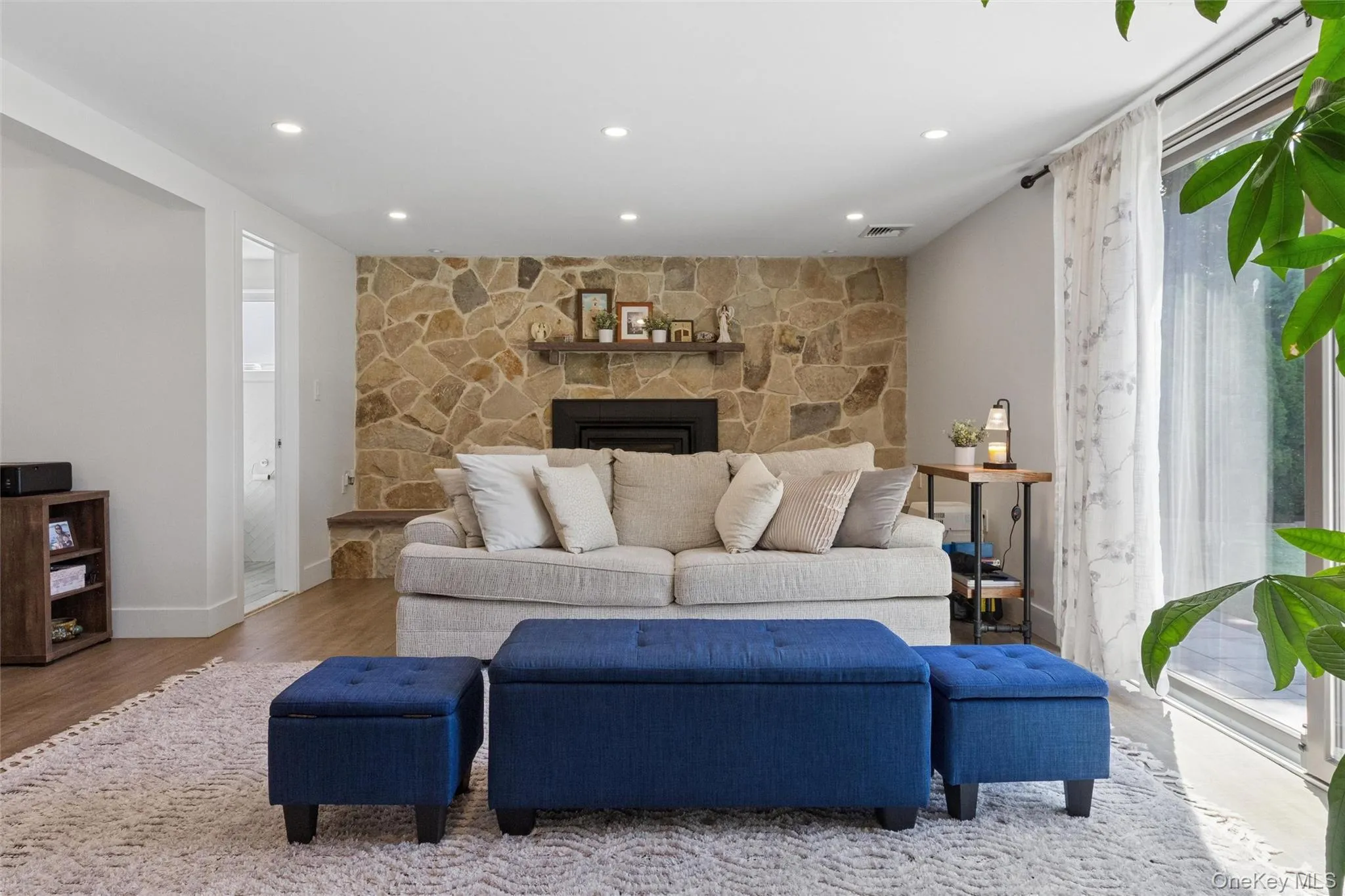 51 Dogwood Road, North Hempstead, NY, 4 Bedrooms Bedrooms, 7 Rooms Rooms,2 BathroomsBathrooms,Residential,For Rent,Dogwood,0,1024565 51 Dogwood Road, North Hempstead, NY, 4 Bedrooms Bedrooms, 7 Rooms Rooms,2 BathroomsBathrooms,Residential,For Rent,Dogwood,0,1024565