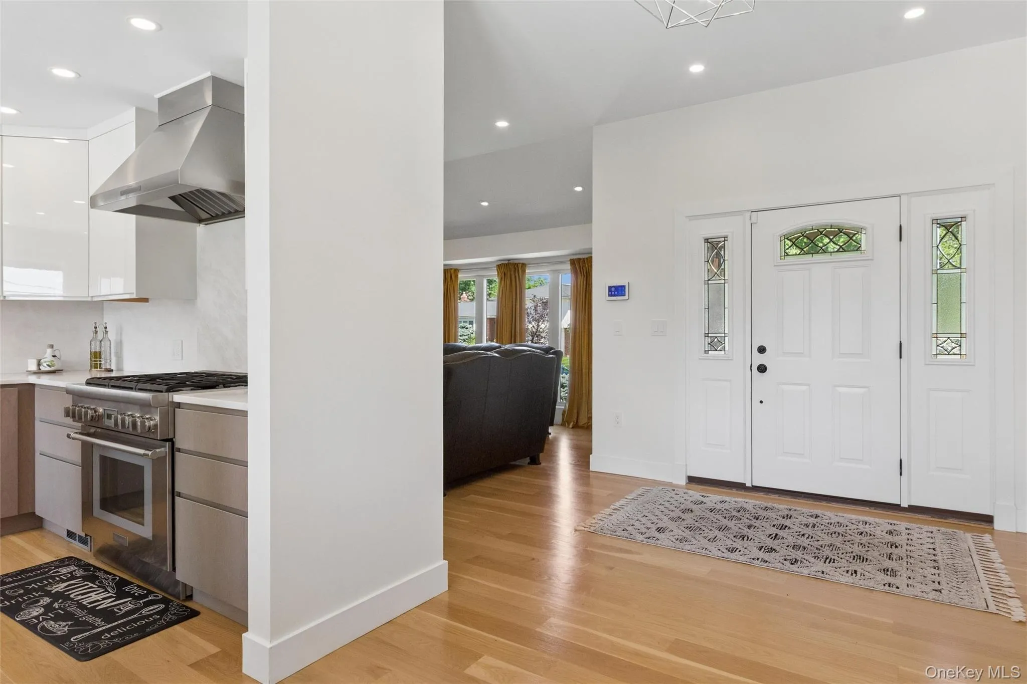 51 Dogwood Road, North Hempstead, NY, 4 Bedrooms Bedrooms, 7 Rooms Rooms,2 BathroomsBathrooms,Residential,For Rent,Dogwood,0,1024565 51 Dogwood Road, North Hempstead, NY, 4 Bedrooms Bedrooms, 7 Rooms Rooms,2 BathroomsBathrooms,Residential,For Rent,Dogwood,0,1024565