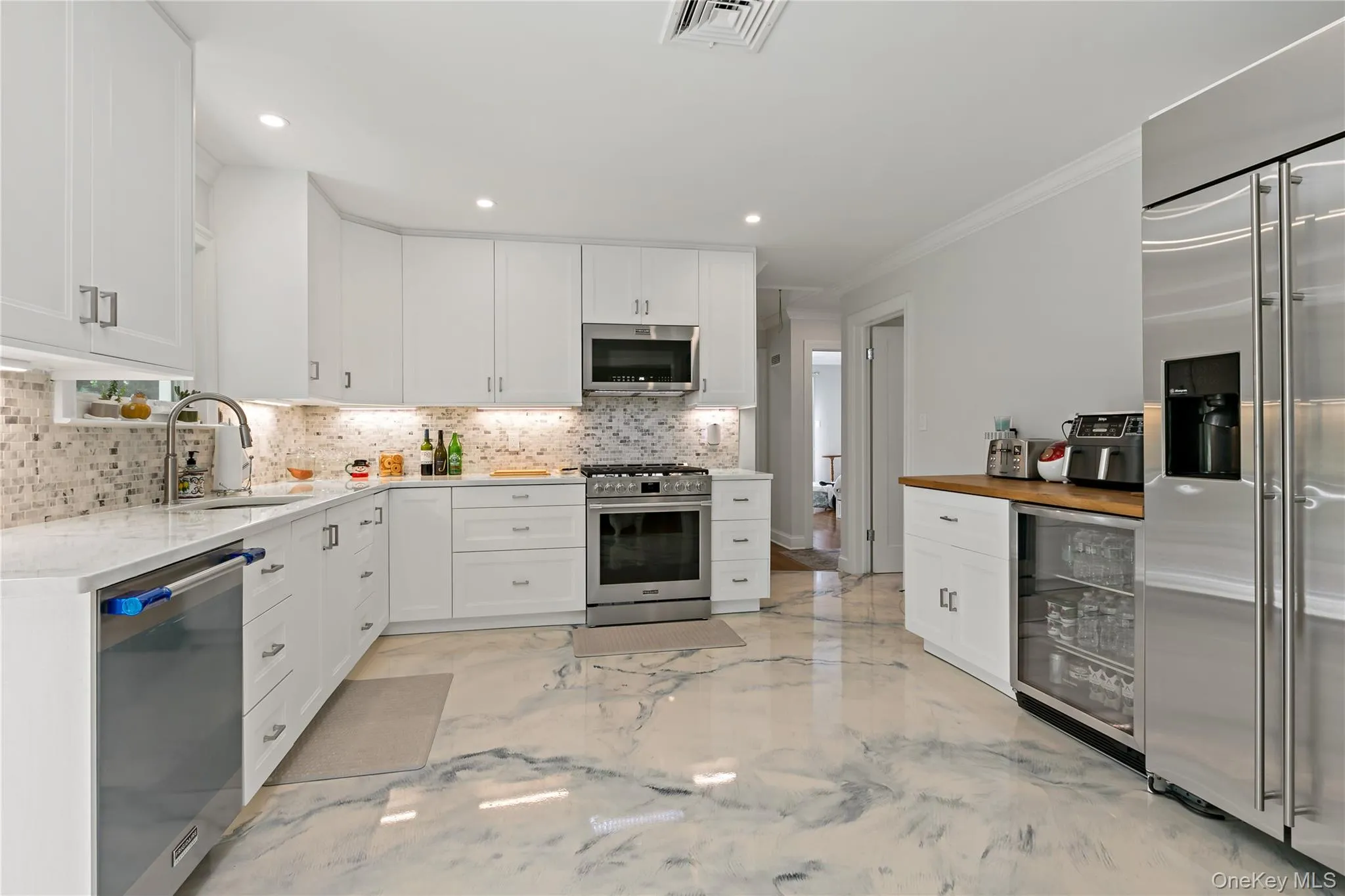 461 Bedford Road, North Castle, NY, 3 Bedrooms Bedrooms, 8 Rooms Rooms,4 BathroomsBathrooms,Residential,For Rent,Bedford,0,1024567 461 Bedford Road, North Castle, NY, 3 Bedrooms Bedrooms, 8 Rooms Rooms,4 BathroomsBathrooms,Residential,For Rent,Bedford,0,1024567