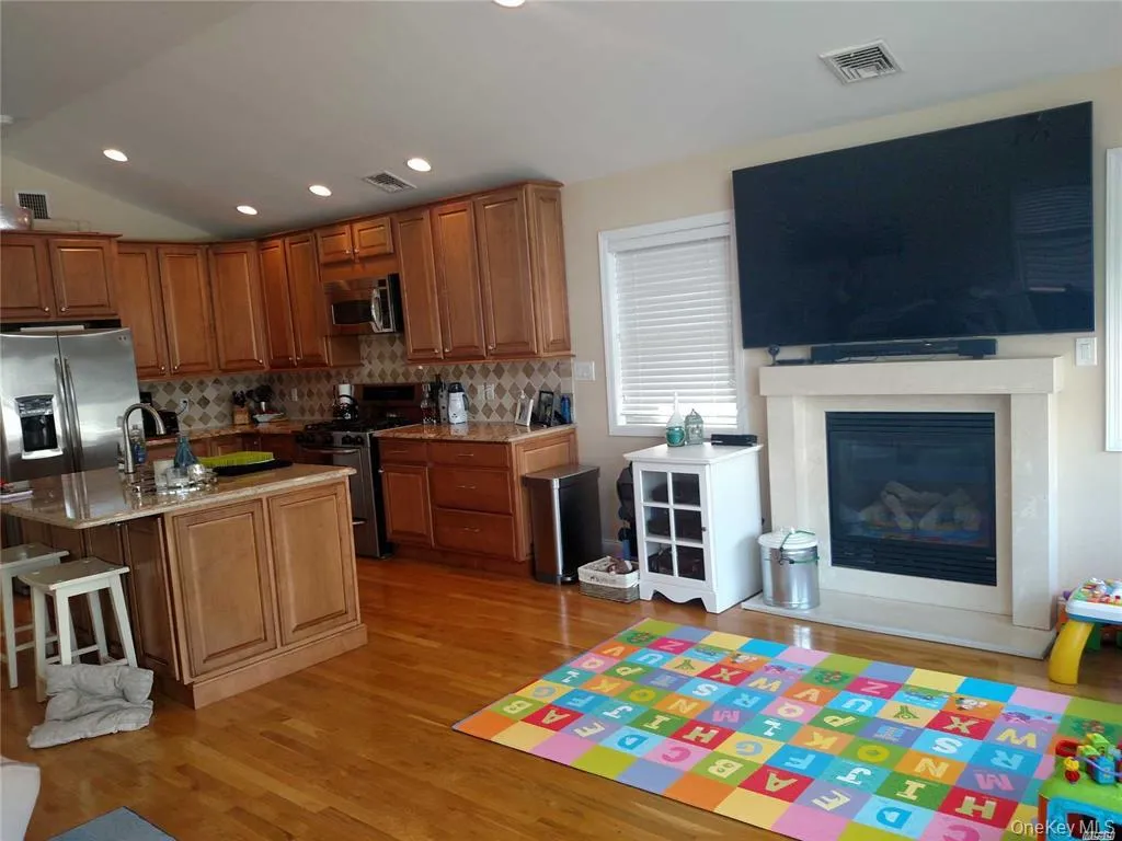 100 Wyoming Avenue, Long Beach, NY, 3 Bedrooms Bedrooms, 7 Rooms Rooms,2 BathroomsBathrooms,Residential Lease,For Rent,Wyoming,0,1024569 100 Wyoming Avenue, Long Beach, NY, 3 Bedrooms Bedrooms, 7 Rooms Rooms,2 BathroomsBathrooms,Residential Lease,For Rent,Wyoming,0,1024569