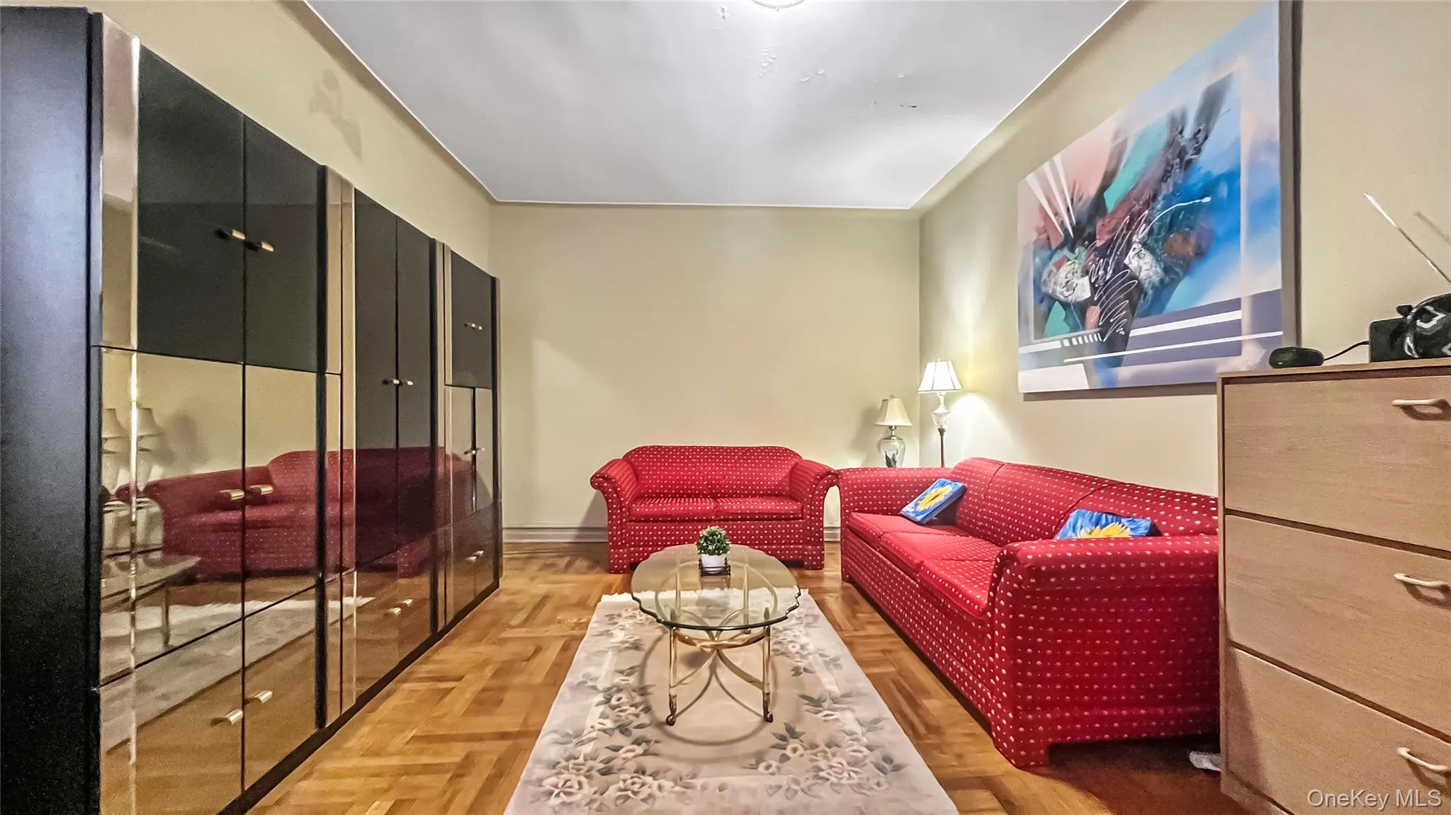 Living room with parquet flooring Living room with parquet flooring