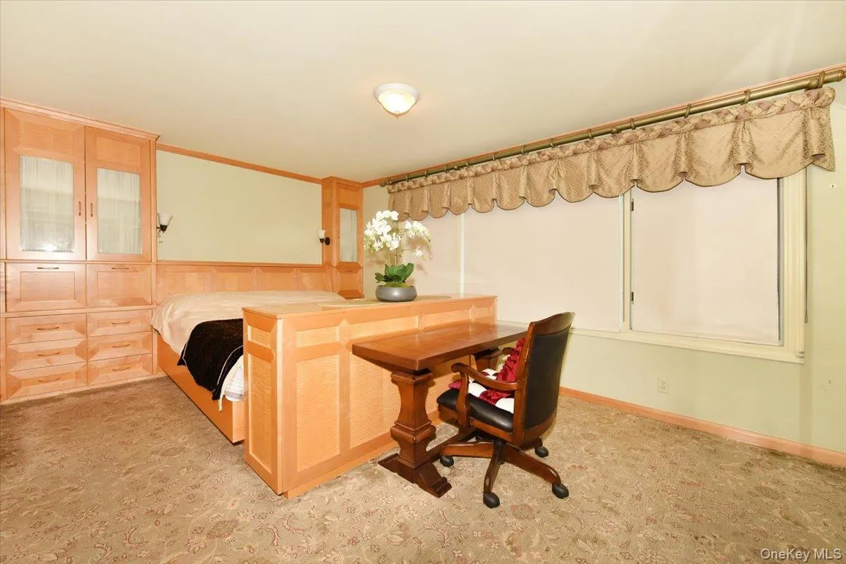 13 Vista Drive, North Hempstead, NY, 3 Bedrooms Bedrooms, 8 Rooms Rooms,2 BathroomsBathrooms,Residential,For Rent,Vista,0,1024575 13 Vista Drive, North Hempstead, NY, 3 Bedrooms Bedrooms, 8 Rooms Rooms,2 BathroomsBathrooms,Residential,For Rent,Vista,0,1024575