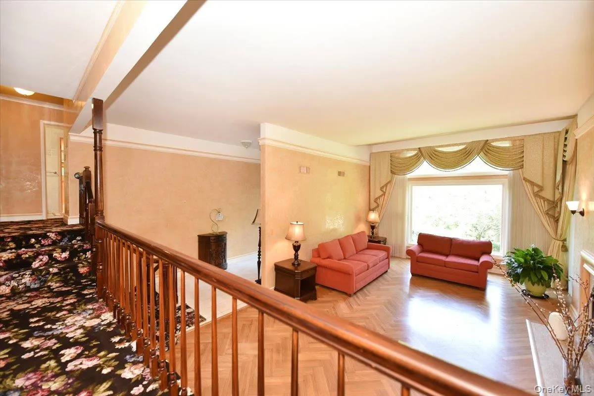 13 Vista Drive, North Hempstead, NY, 3 Bedrooms Bedrooms, 8 Rooms Rooms,2 BathroomsBathrooms,Residential,For Rent,Vista,0,1024575 13 Vista Drive, North Hempstead, NY, 3 Bedrooms Bedrooms, 8 Rooms Rooms,2 BathroomsBathrooms,Residential,For Rent,Vista,0,1024575