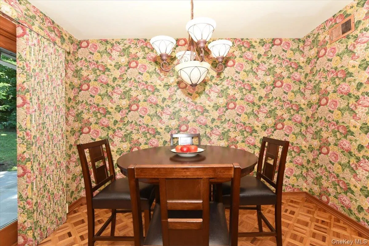13 Vista Drive, North Hempstead, NY, 3 Bedrooms Bedrooms, 8 Rooms Rooms,2 BathroomsBathrooms,Residential,For Rent,Vista,0,1024575 13 Vista Drive, North Hempstead, NY, 3 Bedrooms Bedrooms, 8 Rooms Rooms,2 BathroomsBathrooms,Residential,For Rent,Vista,0,1024575