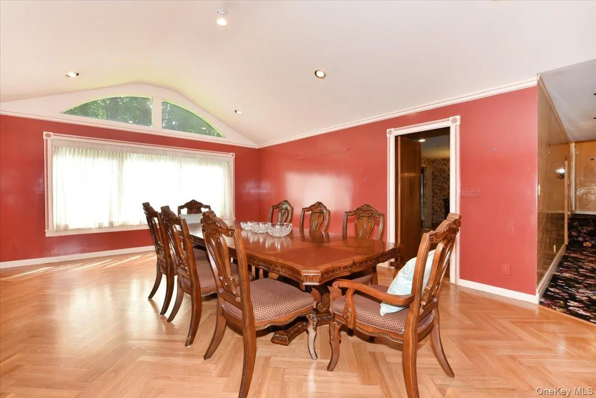 13 Vista Drive, North Hempstead, NY, 3 Bedrooms Bedrooms, 8 Rooms Rooms,2 BathroomsBathrooms,Residential,For Rent,Vista,0,1024575 13 Vista Drive, North Hempstead, NY, 3 Bedrooms Bedrooms, 8 Rooms Rooms,2 BathroomsBathrooms,Residential,For Rent,Vista,0,1024575