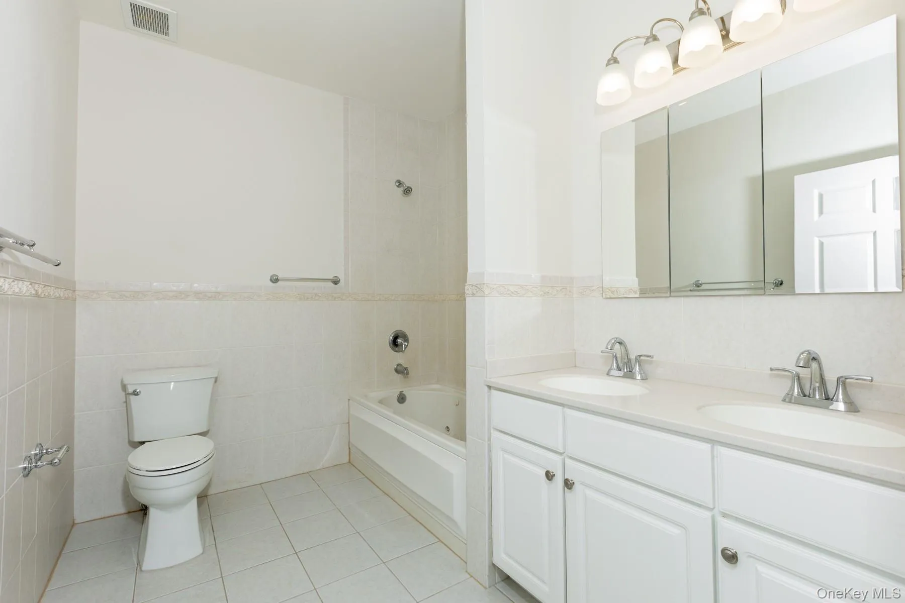 11 Jacqueline Way, Babylon, NY, 2 Bedrooms Bedrooms, 7 Rooms Rooms,2 BathroomsBathrooms,Residential Lease,For Rent,Jacqueline,0,1024587 11 Jacqueline Way, Babylon, NY, 2 Bedrooms Bedrooms, 7 Rooms Rooms,2 BathroomsBathrooms,Residential Lease,For Rent,Jacqueline,0,1024587