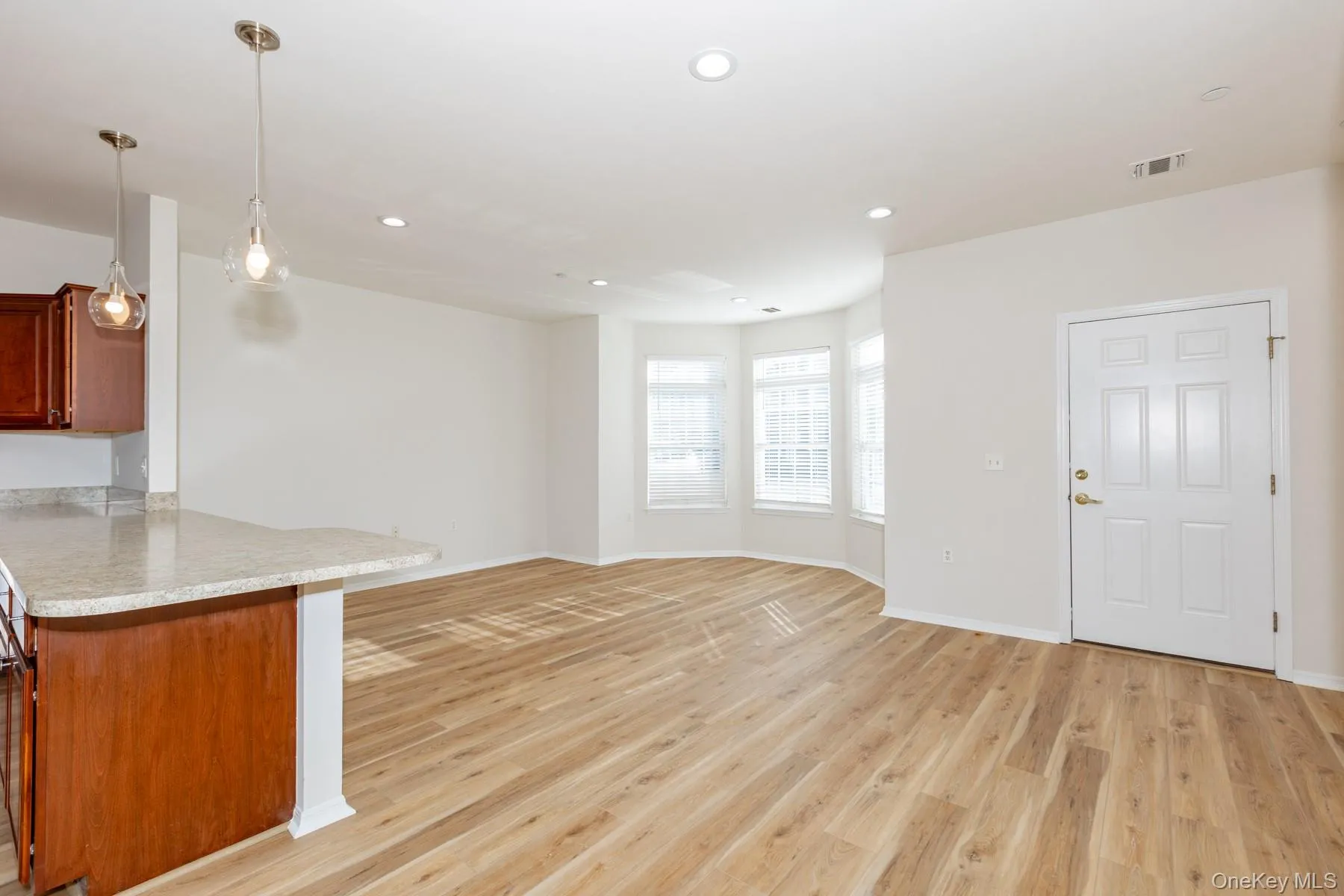 11 Jacqueline Way, Babylon, NY, 2 Bedrooms Bedrooms, 7 Rooms Rooms,2 BathroomsBathrooms,Residential Lease,For Rent,Jacqueline,0,1024587 11 Jacqueline Way, Babylon, NY, 2 Bedrooms Bedrooms, 7 Rooms Rooms,2 BathroomsBathrooms,Residential Lease,For Rent,Jacqueline,0,1024587