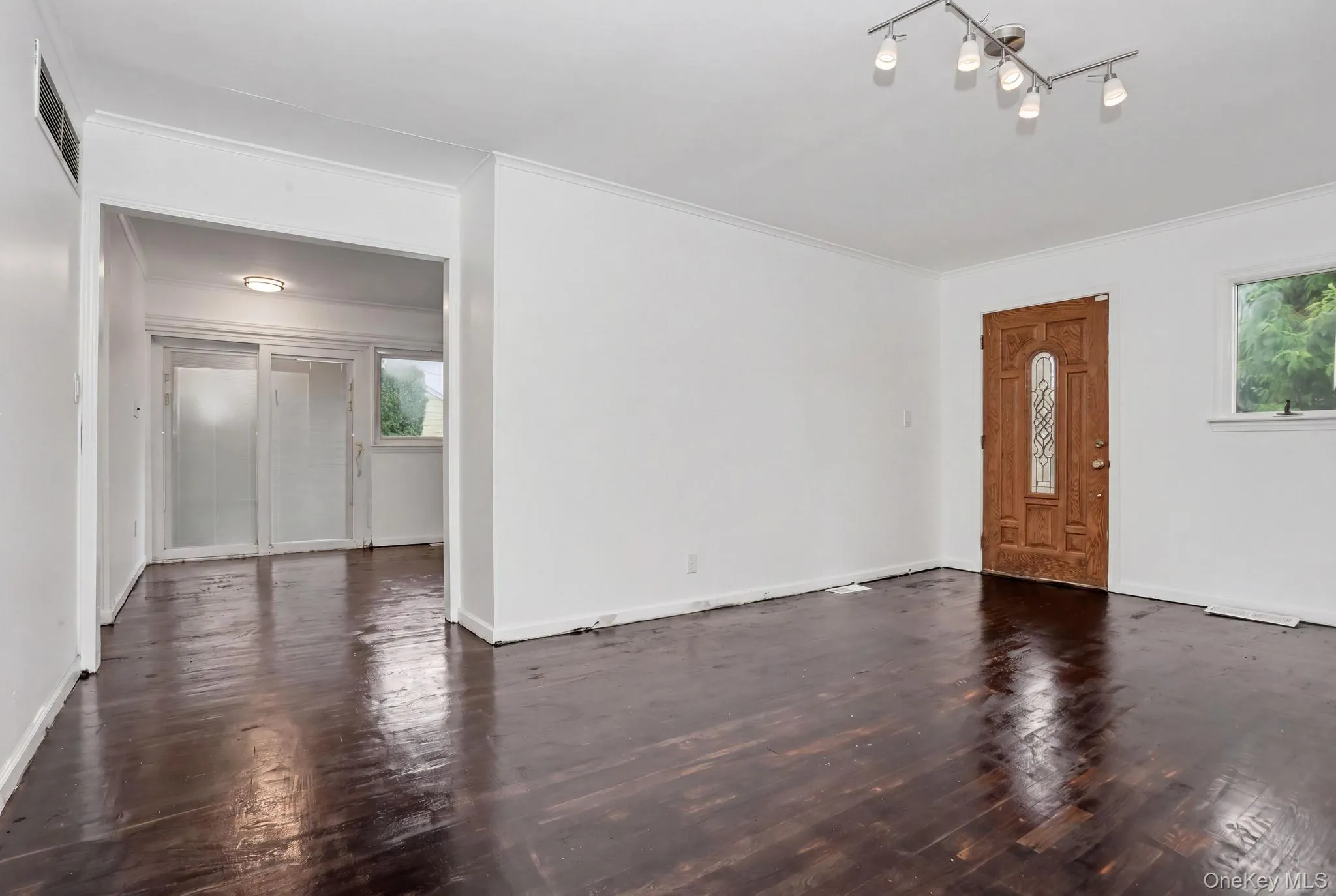 376 County Center Road, Greenburgh, NY, 3 Bedrooms Bedrooms, 6 Rooms Rooms,1 BathroomBathrooms,Residential,For Rent,County Center,0,1024590 376 County Center Road, Greenburgh, NY, 3 Bedrooms Bedrooms, 6 Rooms Rooms,1 BathroomBathrooms,Residential,For Rent,County Center,0,1024590