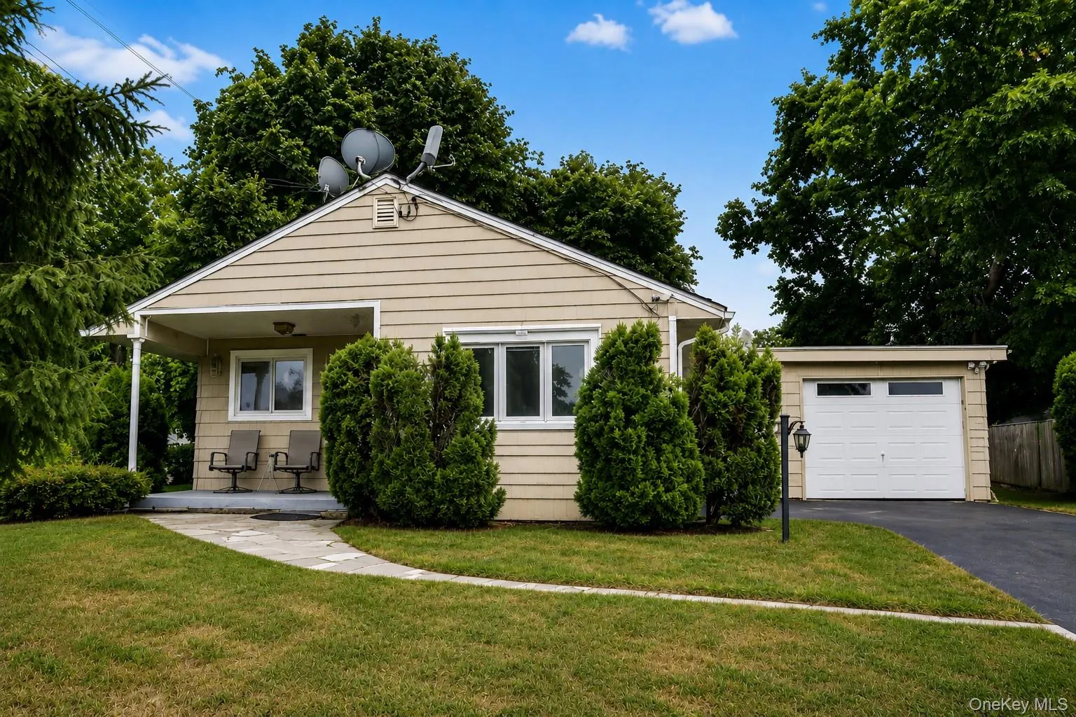 376 County Center Road, Greenburgh, NY, 3 Bedrooms Bedrooms, 6 Rooms Rooms,1 BathroomBathrooms,Residential,For Rent,County Center,0,1024590 376 County Center Road, Greenburgh, NY, 3 Bedrooms Bedrooms, 6 Rooms Rooms,1 BathroomBathrooms,Residential,For Rent,County Center,0,1024590