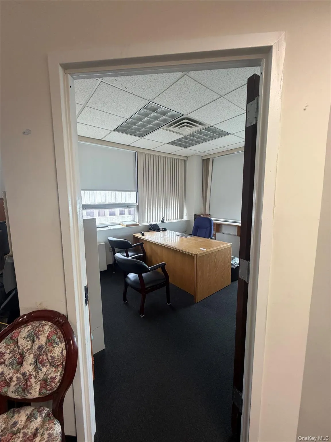 Entry to one available office space Entry to one available office space
