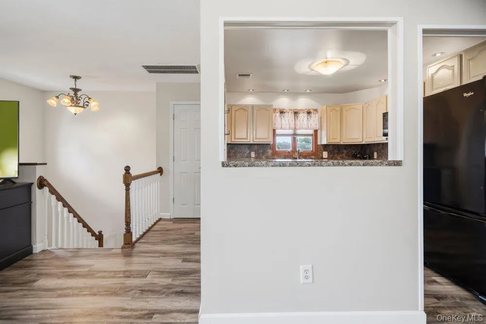 169 Wyona Avenue, Babylon, NY, 4 Bedrooms Bedrooms, 8 Rooms Rooms,2 BathroomsBathrooms,Residential,For Rent,Wyona,0,1024596 169 Wyona Avenue, Babylon, NY, 4 Bedrooms Bedrooms, 8 Rooms Rooms,2 BathroomsBathrooms,Residential,For Rent,Wyona,0,1024596