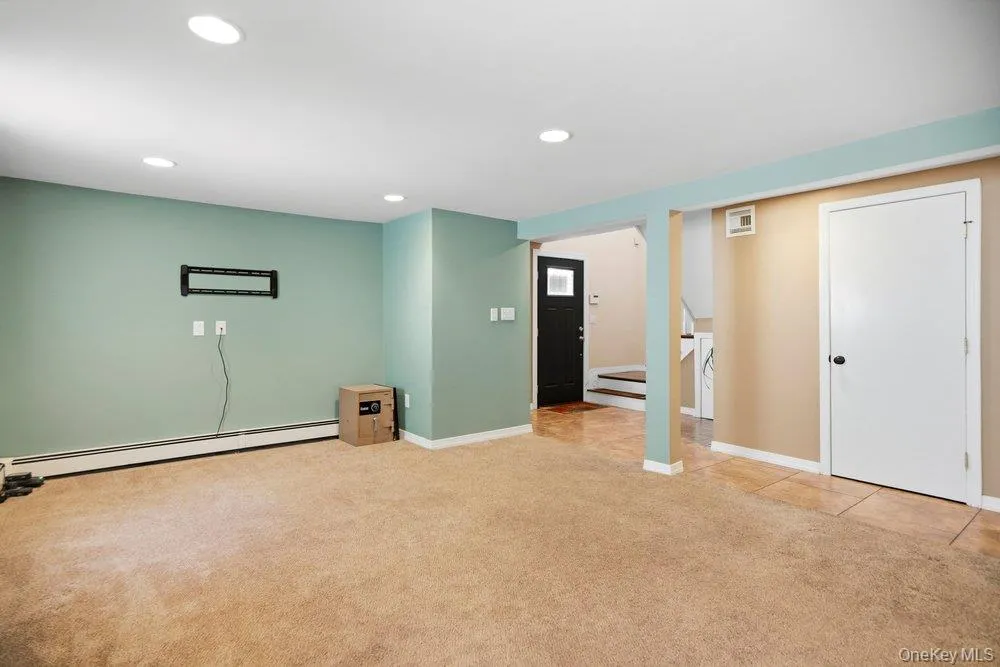 169 Wyona Avenue, Babylon, NY, 4 Bedrooms Bedrooms, 8 Rooms Rooms,2 BathroomsBathrooms,Residential,For Rent,Wyona,0,1024596 169 Wyona Avenue, Babylon, NY, 4 Bedrooms Bedrooms, 8 Rooms Rooms,2 BathroomsBathrooms,Residential,For Rent,Wyona,0,1024596