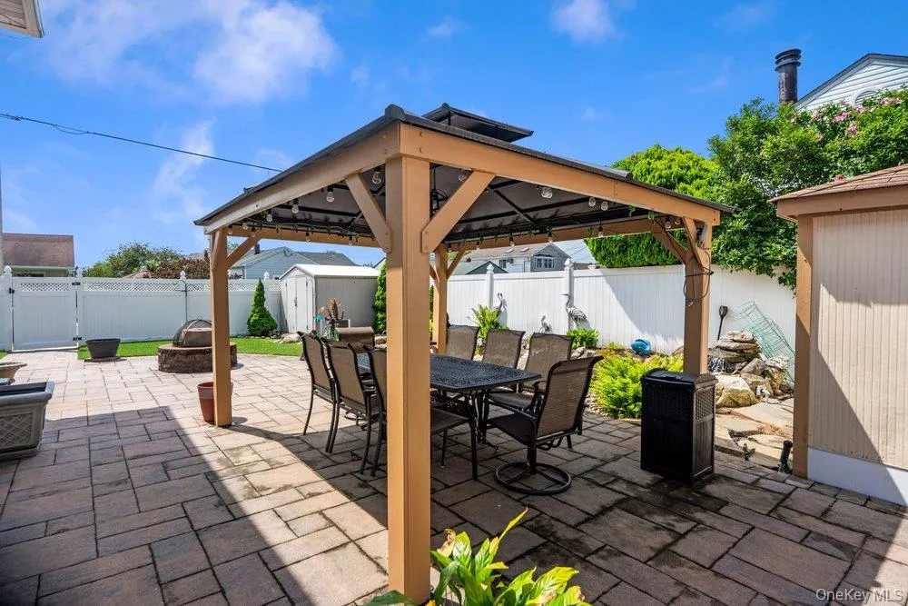 169 Wyona Avenue, Babylon, NY, 4 Bedrooms Bedrooms, 8 Rooms Rooms,2 BathroomsBathrooms,Residential,For Rent,Wyona,0,1024596 169 Wyona Avenue, Babylon, NY, 4 Bedrooms Bedrooms, 8 Rooms Rooms,2 BathroomsBathrooms,Residential,For Rent,Wyona,0,1024596
