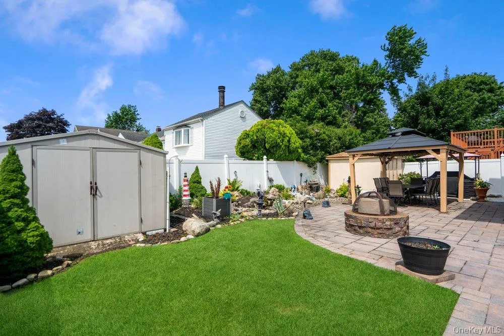 169 Wyona Avenue, Babylon, NY, 4 Bedrooms Bedrooms, 8 Rooms Rooms,2 BathroomsBathrooms,Residential,For Rent,Wyona,0,1024596 169 Wyona Avenue, Babylon, NY, 4 Bedrooms Bedrooms, 8 Rooms Rooms,2 BathroomsBathrooms,Residential,For Rent,Wyona,0,1024596