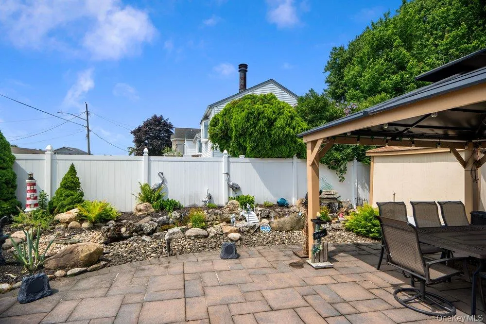 169 Wyona Avenue, Babylon, NY, 4 Bedrooms Bedrooms, 8 Rooms Rooms,2 BathroomsBathrooms,Residential,For Rent,Wyona,0,1024596 169 Wyona Avenue, Babylon, NY, 4 Bedrooms Bedrooms, 8 Rooms Rooms,2 BathroomsBathrooms,Residential,For Rent,Wyona,0,1024596