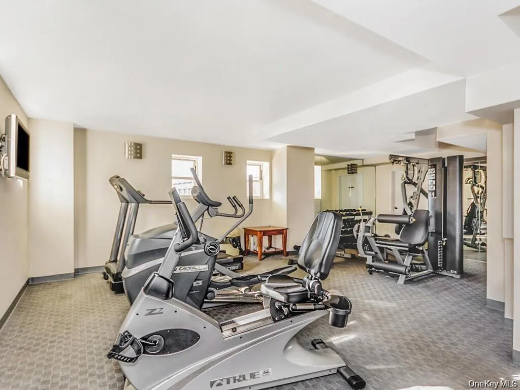 2287 Johnson Avenue, New York, NY, 1 Bedroom Bedrooms, 4 Rooms Rooms,1 BathroomBathrooms,Residential,For Rent,Johnson,0,1024607 2287 Johnson Avenue, New York, NY, 1 Bedroom Bedrooms, 4 Rooms Rooms,1 BathroomBathrooms,Residential,For Rent,Johnson,0,1024607
