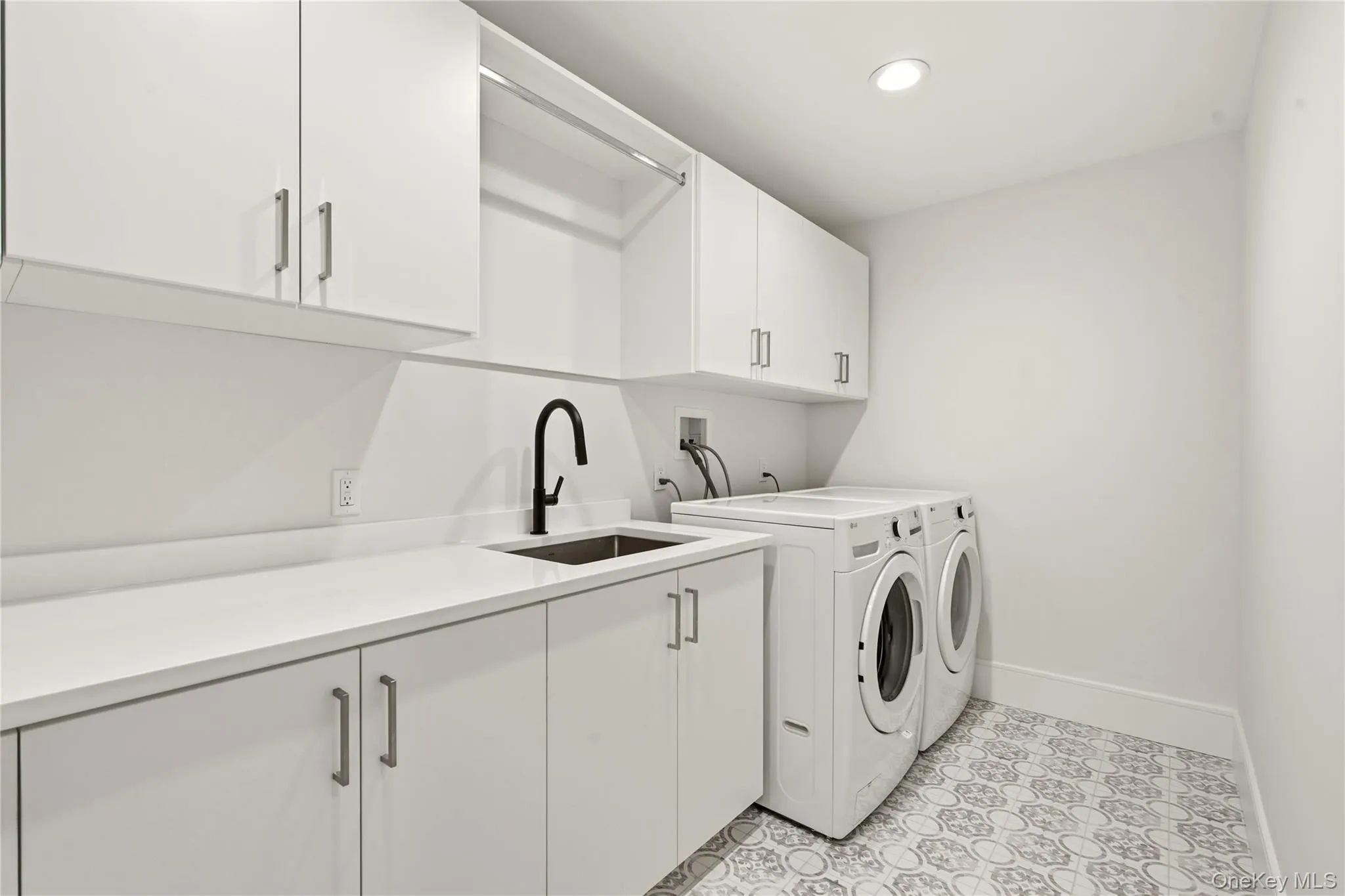 654 Caledonia Road, Huntington, NY, 5 Bedrooms Bedrooms, 14 Rooms Rooms,5 BathroomsBathrooms,Residential,For Rent,Caledonia,0,1024608 654 Caledonia Road, Huntington, NY, 5 Bedrooms Bedrooms, 14 Rooms Rooms,5 BathroomsBathrooms,Residential,For Rent,Caledonia,0,1024608