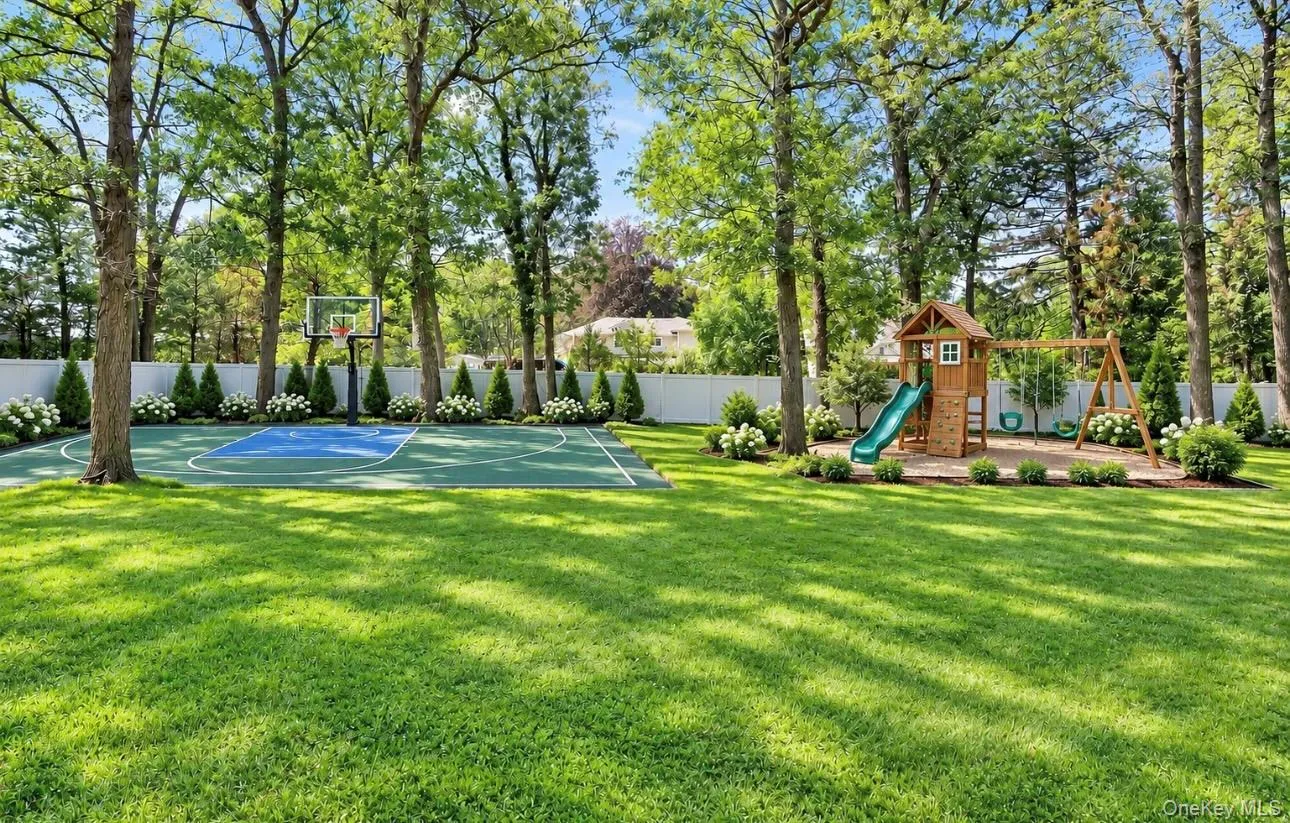 654 Caledonia Road, Huntington, NY, 5 Bedrooms Bedrooms, 14 Rooms Rooms,5 BathroomsBathrooms,Residential,For Rent,Caledonia,0,1024608 654 Caledonia Road, Huntington, NY, 5 Bedrooms Bedrooms, 14 Rooms Rooms,5 BathroomsBathrooms,Residential,For Rent,Caledonia,0,1024608