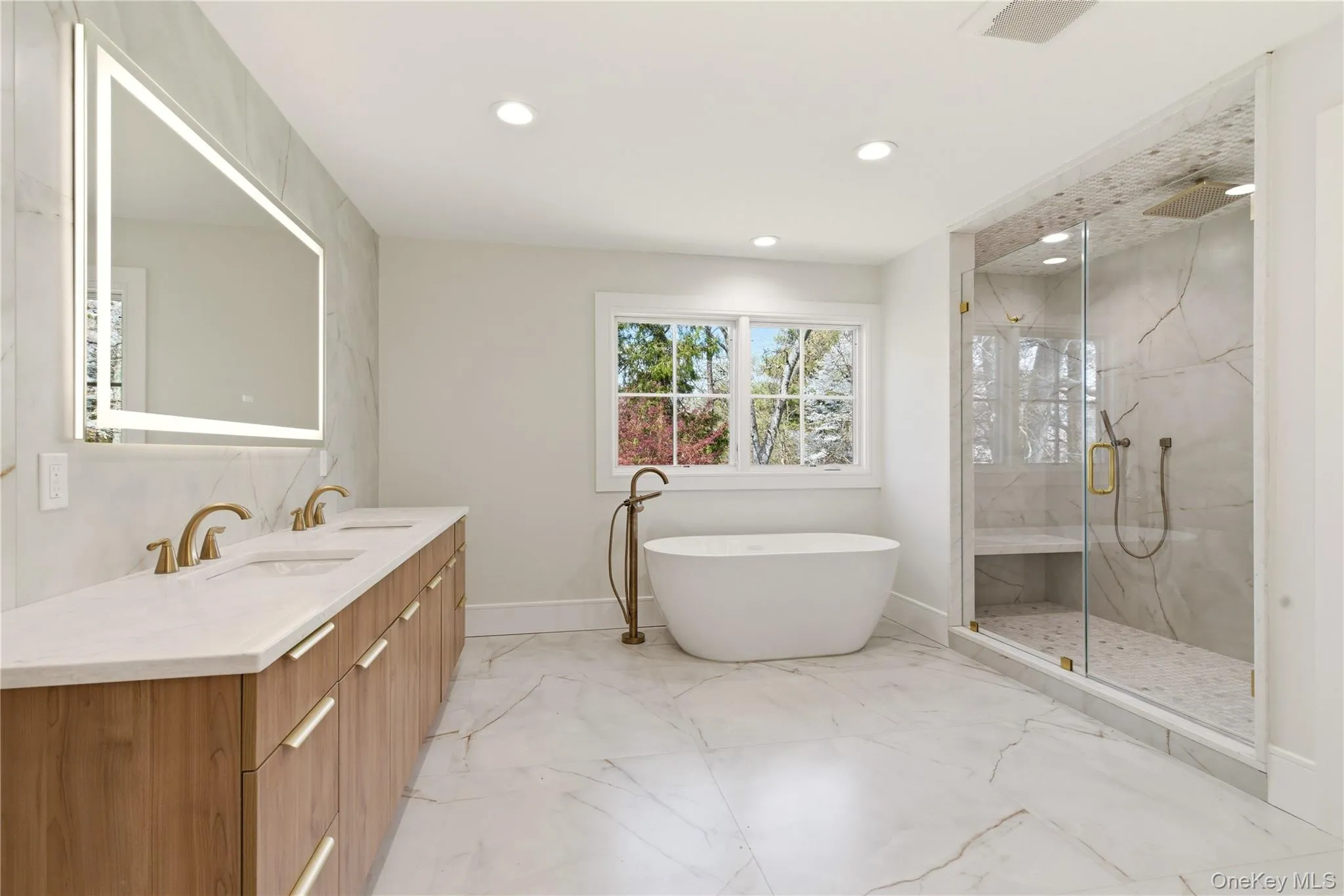 654 Caledonia Road, Huntington, NY, 5 Bedrooms Bedrooms, 14 Rooms Rooms,5 BathroomsBathrooms,Residential,For Rent,Caledonia,0,1024608 654 Caledonia Road, Huntington, NY, 5 Bedrooms Bedrooms, 14 Rooms Rooms,5 BathroomsBathrooms,Residential,For Rent,Caledonia,0,1024608