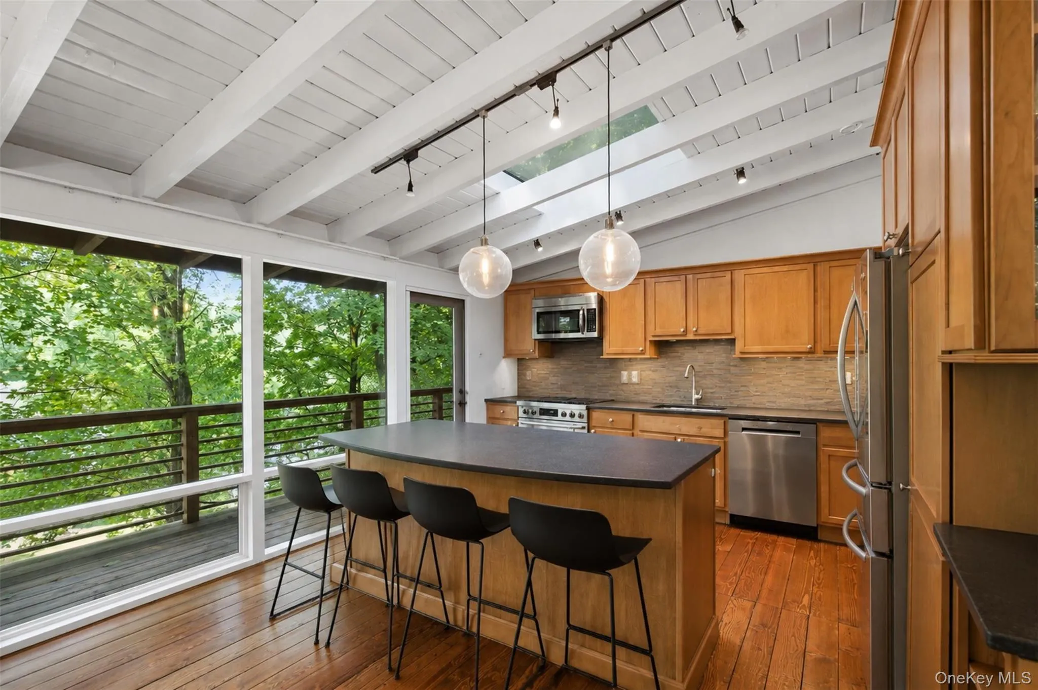 28 Mallard Rise, Greenburgh, NY, 4 Bedrooms Bedrooms, 9 Rooms Rooms,3 BathroomsBathrooms,Residential Lease,For Rent,Mallard,0,1024609 28 Mallard Rise, Greenburgh, NY, 4 Bedrooms Bedrooms, 9 Rooms Rooms,3 BathroomsBathrooms,Residential Lease,For Rent,Mallard,0,1024609
