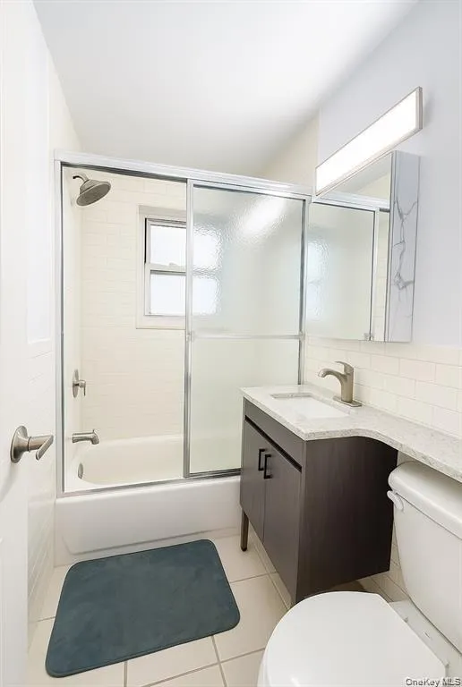 6909 150 Street, New York, NY, 1 Bedroom Bedrooms, 4 Rooms Rooms,1 BathroomBathrooms,Residential,For Rent,150,0,1024610 6909 150 Street, New York, NY, 1 Bedroom Bedrooms, 4 Rooms Rooms,1 BathroomBathrooms,Residential,For Rent,150,0,1024610