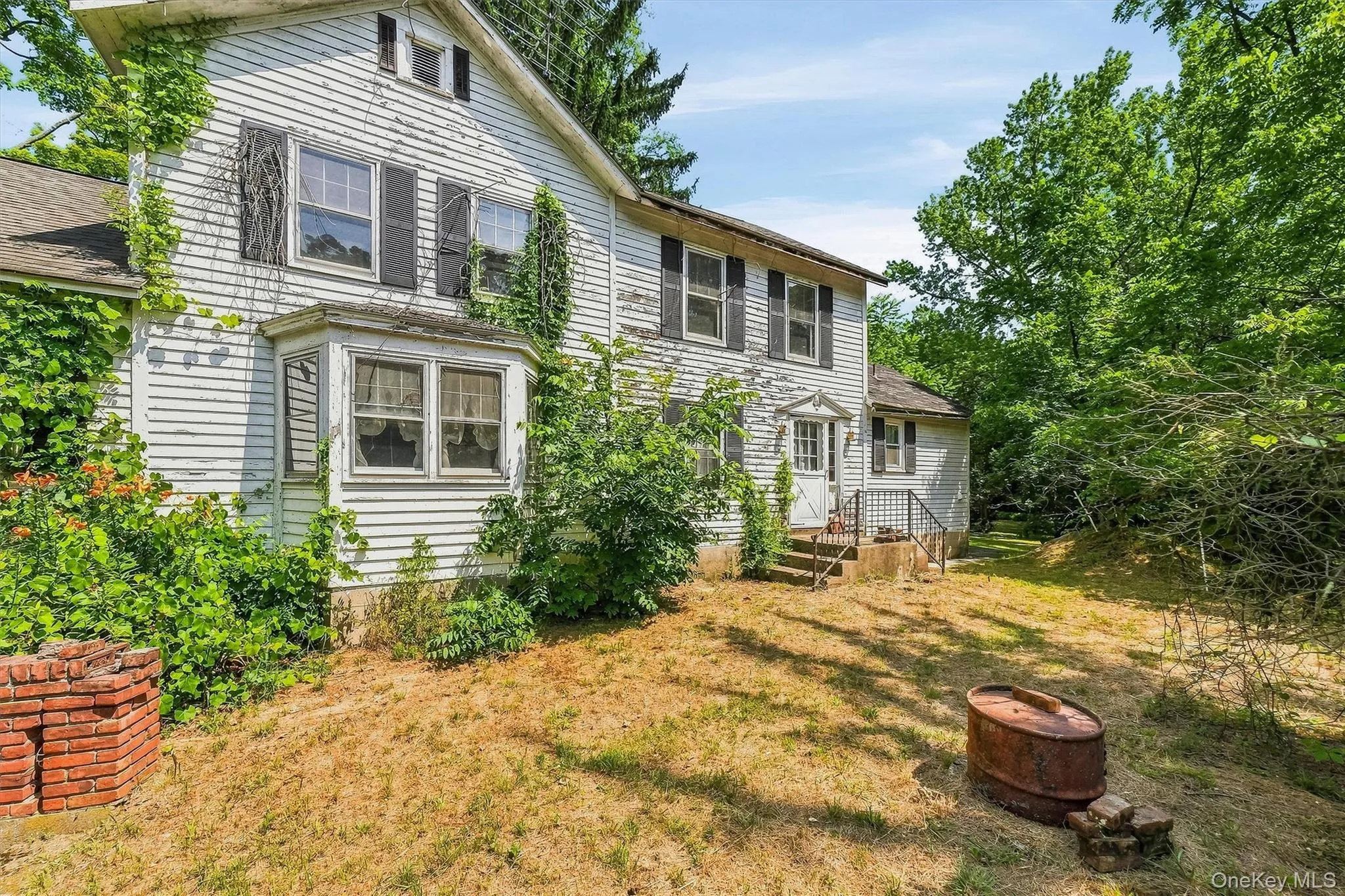 Circa 1900 old style farmhouse Circa 1900 old style farmhouse