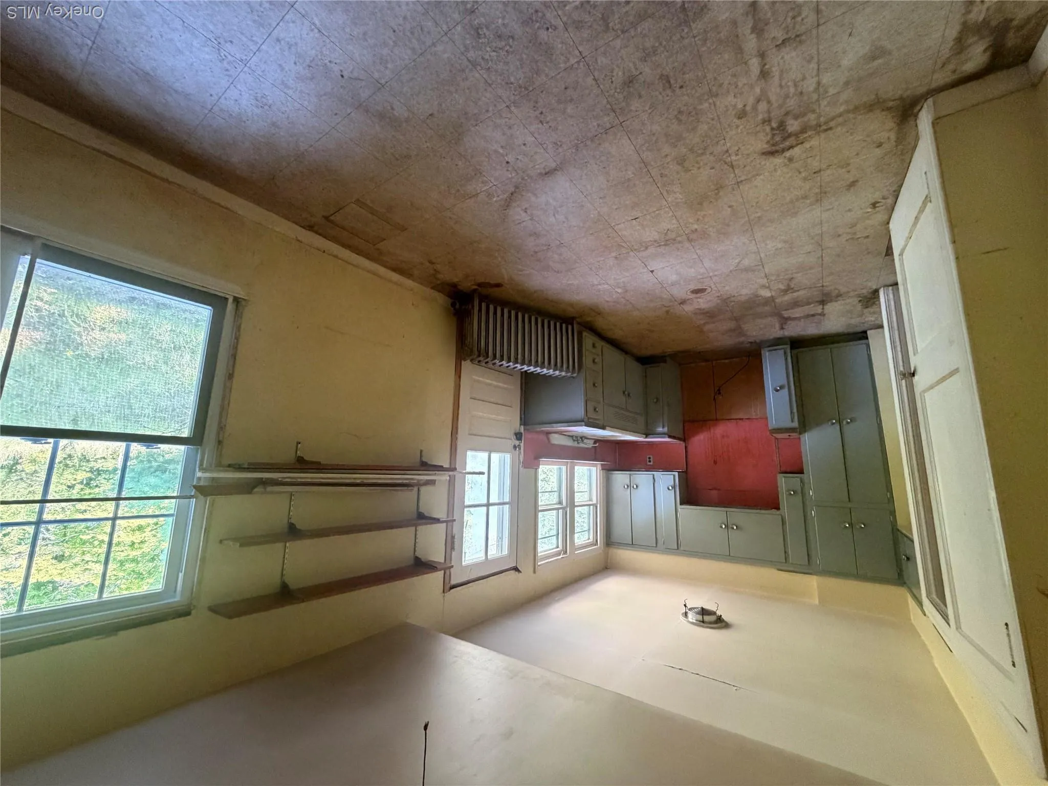 There used to be a second kitchen in the home, which has been mostly dismantled. There used to be a second kitchen in the home, which has been mostly dismantled.