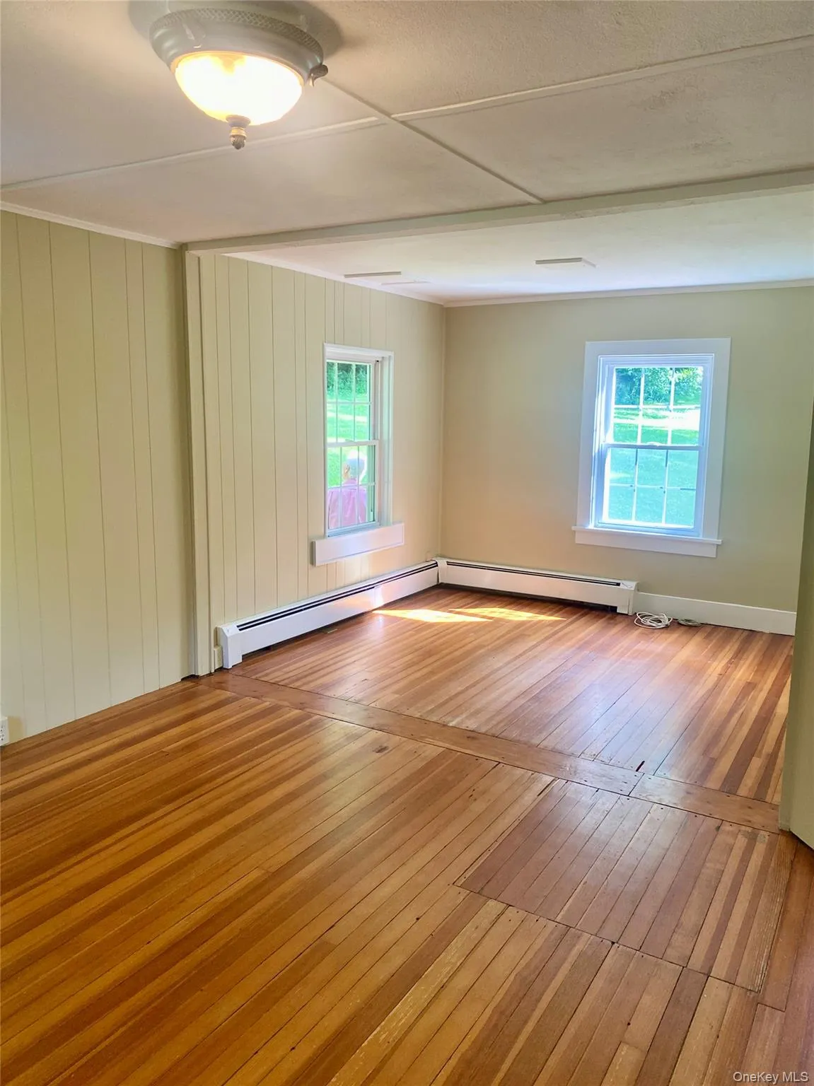 Front to back living room with fir floors Front to back living room with fir floors