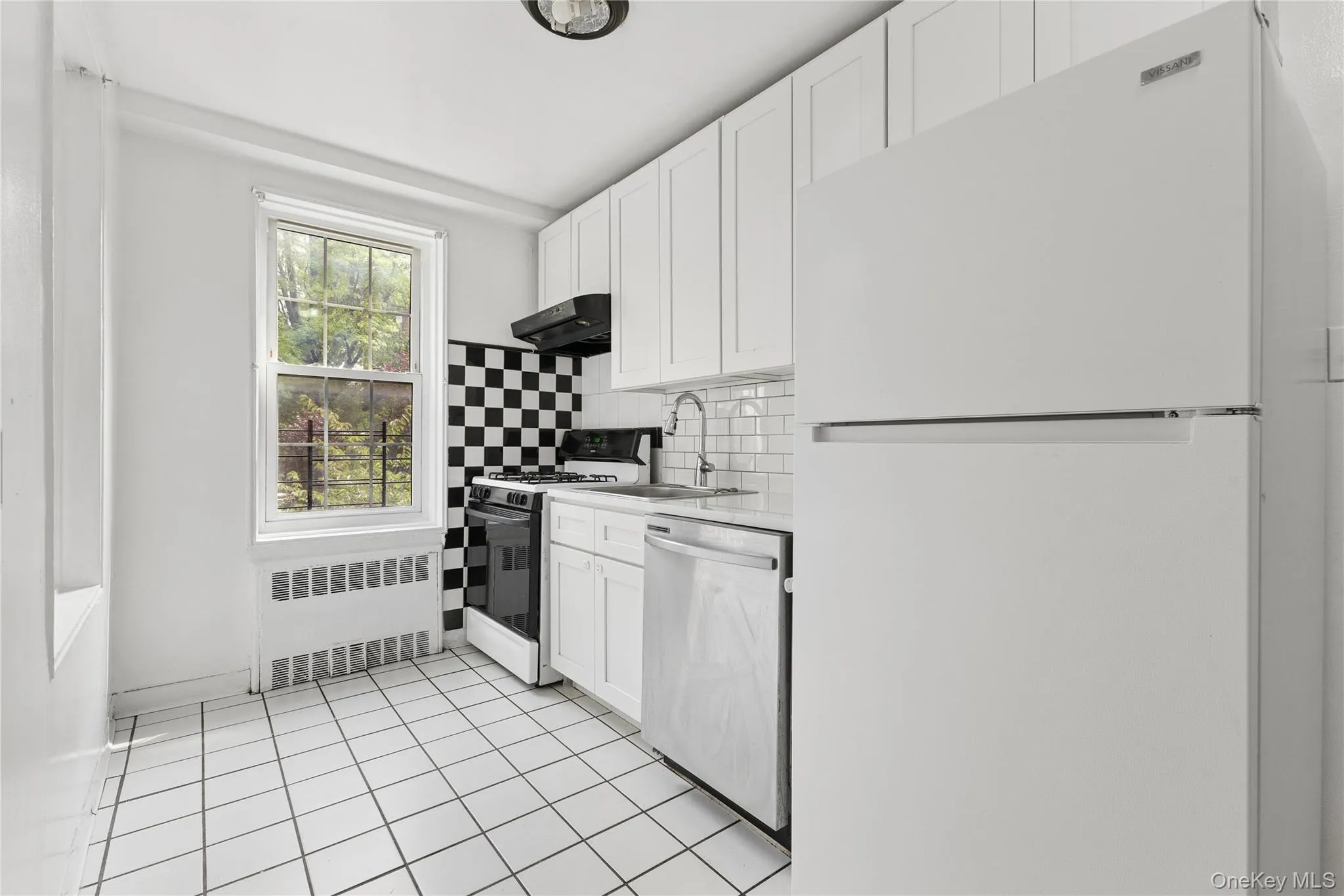 140-18 Burden Crescent, New York, NY, 2 Bedrooms Bedrooms, 6 Rooms Rooms,1 BathroomBathrooms,Residential,For Rent,Burden,0,1024618 140-18 Burden Crescent, New York, NY, 2 Bedrooms Bedrooms, 6 Rooms Rooms,1 BathroomBathrooms,Residential,For Rent,Burden,0,1024618