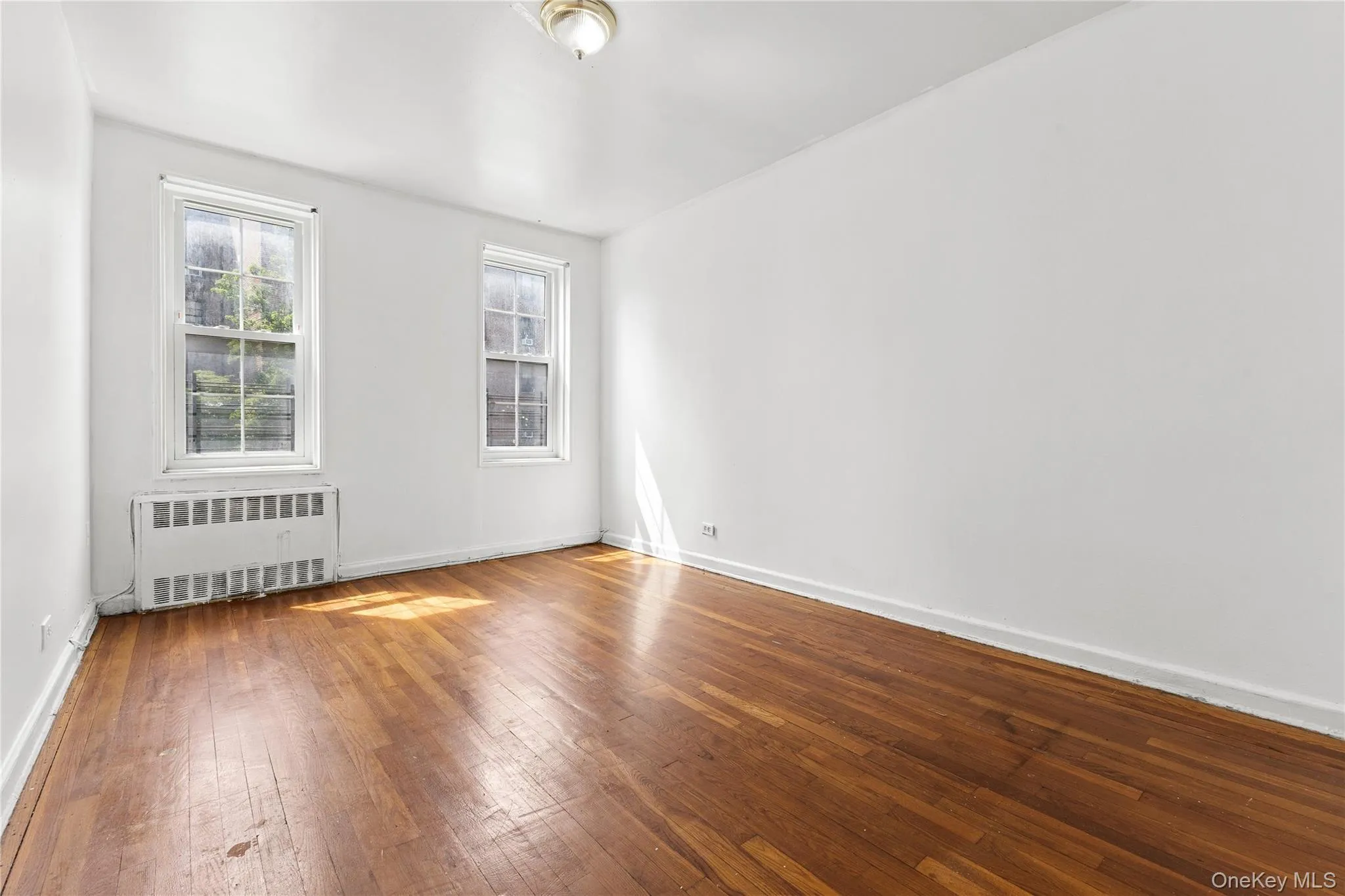 140-18 Burden Crescent, New York, NY, 2 Bedrooms Bedrooms, 6 Rooms Rooms,1 BathroomBathrooms,Residential,For Rent,Burden,0,1024618 140-18 Burden Crescent, New York, NY, 2 Bedrooms Bedrooms, 6 Rooms Rooms,1 BathroomBathrooms,Residential,For Rent,Burden,0,1024618