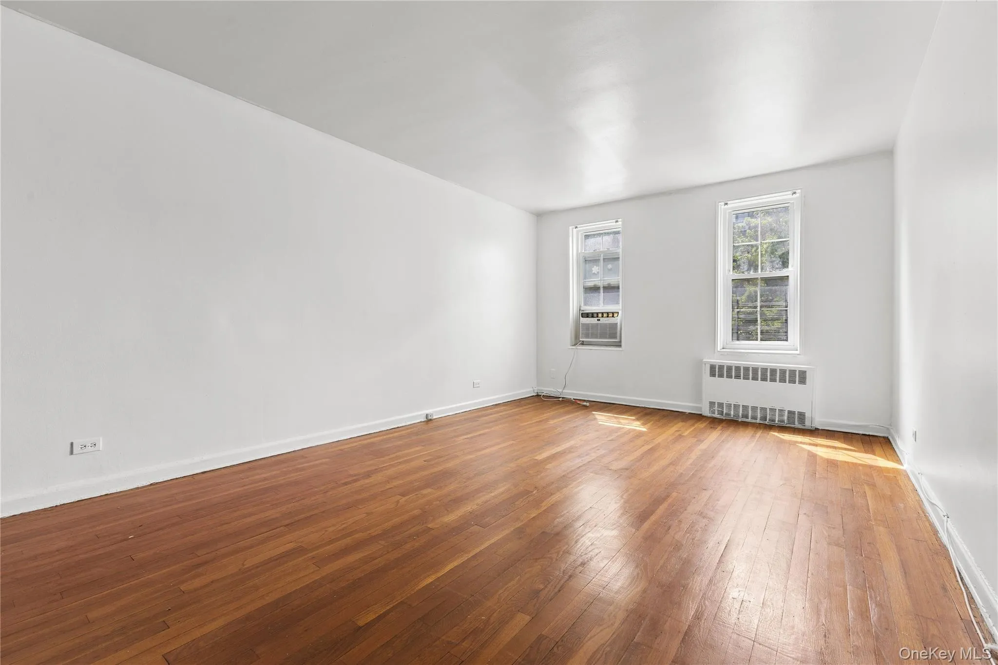 140-18 Burden Crescent, New York, NY, 2 Bedrooms Bedrooms, 6 Rooms Rooms,1 BathroomBathrooms,Residential,For Rent,Burden,0,1024618 140-18 Burden Crescent, New York, NY, 2 Bedrooms Bedrooms, 6 Rooms Rooms,1 BathroomBathrooms,Residential,For Rent,Burden,0,1024618