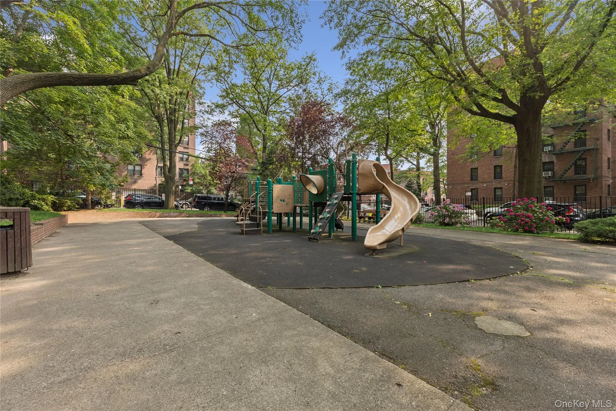 140-18 Burden Crescent, New York, NY, 2 Bedrooms Bedrooms, 6 Rooms Rooms,1 BathroomBathrooms,Residential,For Rent,Burden,0,1024618 140-18 Burden Crescent, New York, NY, 2 Bedrooms Bedrooms, 6 Rooms Rooms,1 BathroomBathrooms,Residential,For Rent,Burden,0,1024618