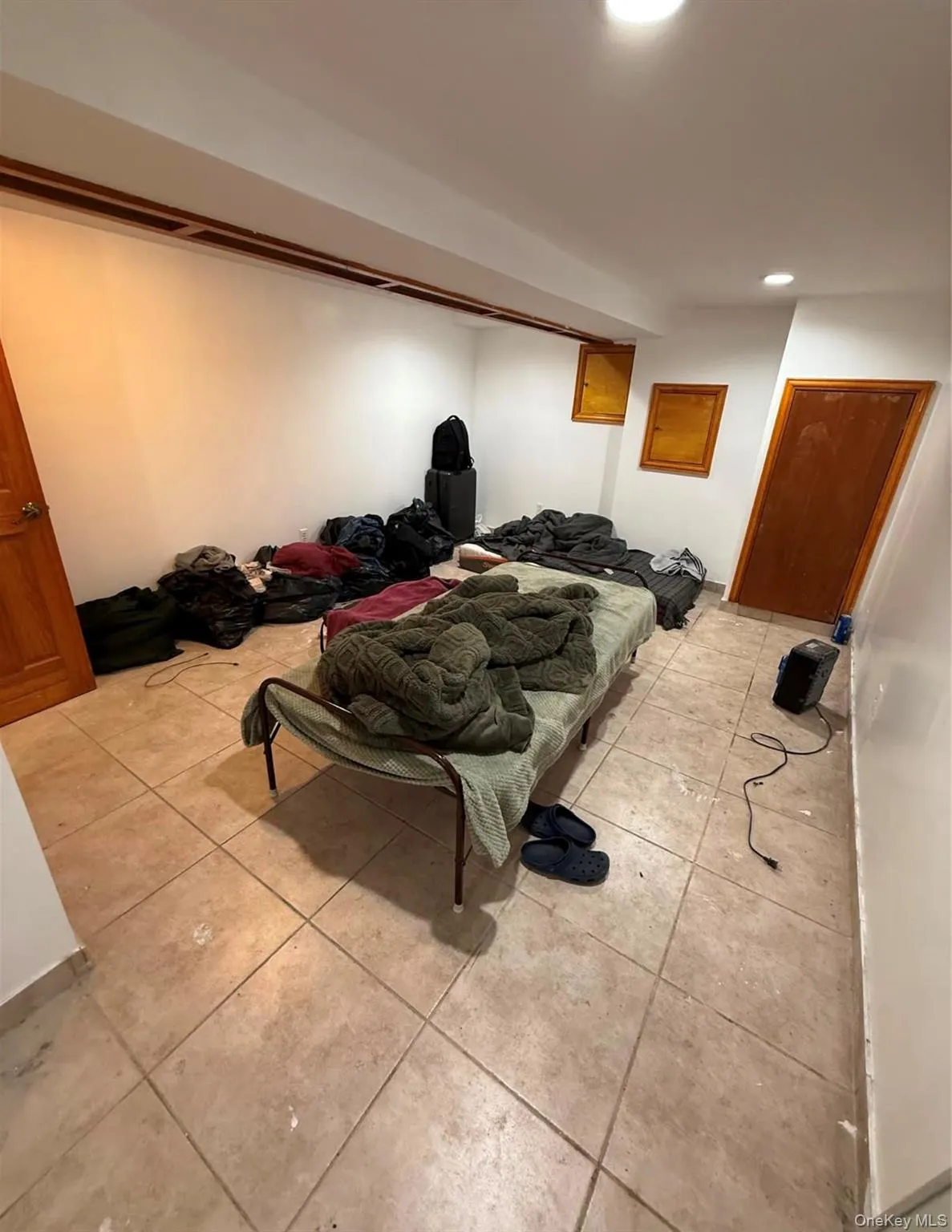 126-02 150th Avenue, New York, NY, 3 Bedrooms Bedrooms, 3 Rooms Rooms,2 BathroomsBathrooms,Residential,For Rent,150th,0,1024623 126-02 150th Avenue, New York, NY, 3 Bedrooms Bedrooms, 3 Rooms Rooms,2 BathroomsBathrooms,Residential,For Rent,150th,0,1024623