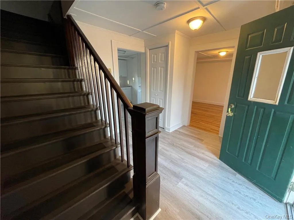 97 Murray Avenue, Goshen, NY, 1 Bedroom Bedrooms, 4 Rooms Rooms,1 BathroomBathrooms,Residential Lease,For Rent,Murray,0,1024624 97 Murray Avenue, Goshen, NY, 1 Bedroom Bedrooms, 4 Rooms Rooms,1 BathroomBathrooms,Residential Lease,For Rent,Murray,0,1024624