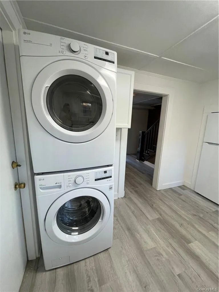 97 Murray Avenue, Goshen, NY, 1 Bedroom Bedrooms, 4 Rooms Rooms,1 BathroomBathrooms,Residential Lease,For Rent,Murray,0,1024624 97 Murray Avenue, Goshen, NY, 1 Bedroom Bedrooms, 4 Rooms Rooms,1 BathroomBathrooms,Residential Lease,For Rent,Murray,0,1024624