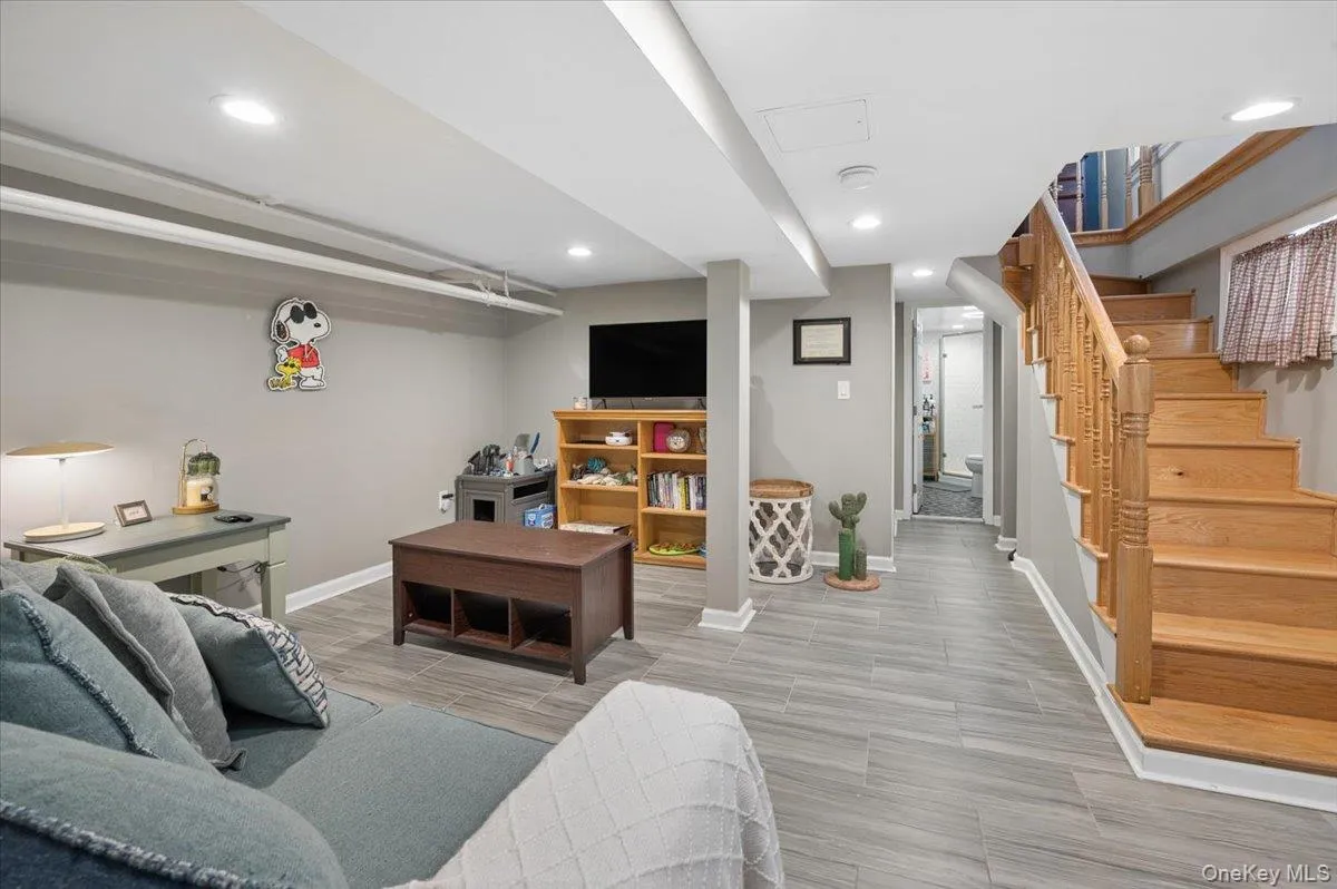 Spacious bonus room Spacious bonus room