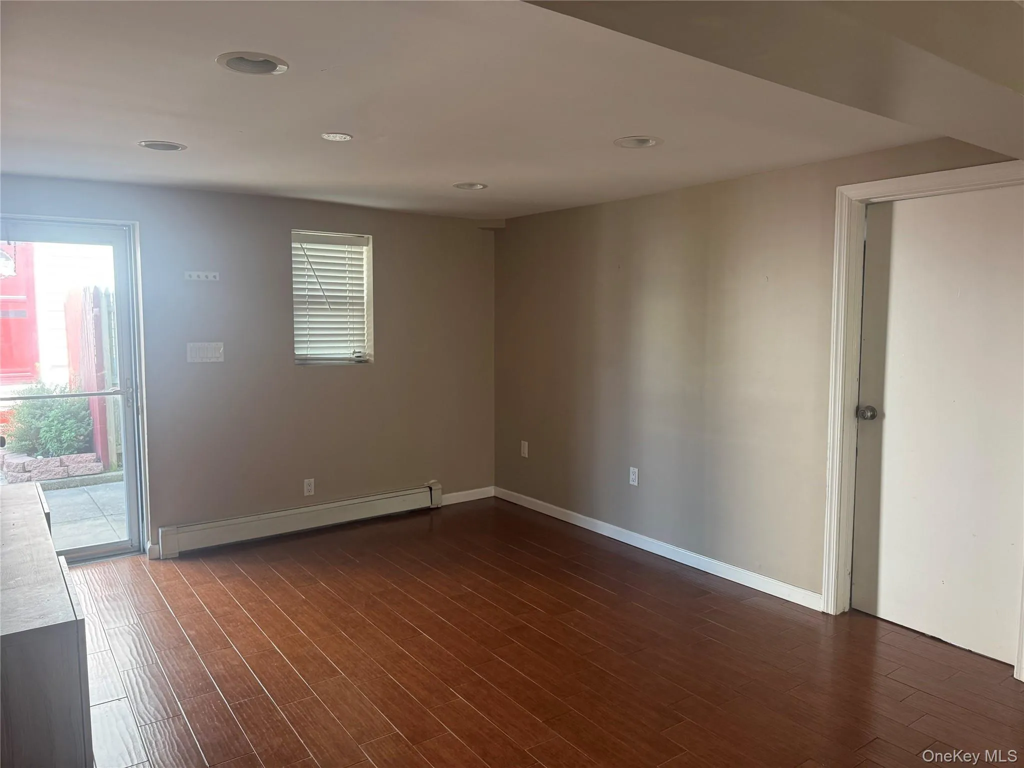 657 Penn Street, Long Beach, NY, 3 Bedrooms Bedrooms, 5 Rooms Rooms,2 BathroomsBathrooms,Residential Lease,For Rent,Penn,0,1024629 657 Penn Street, Long Beach, NY, 3 Bedrooms Bedrooms, 5 Rooms Rooms,2 BathroomsBathrooms,Residential Lease,For Rent,Penn,0,1024629