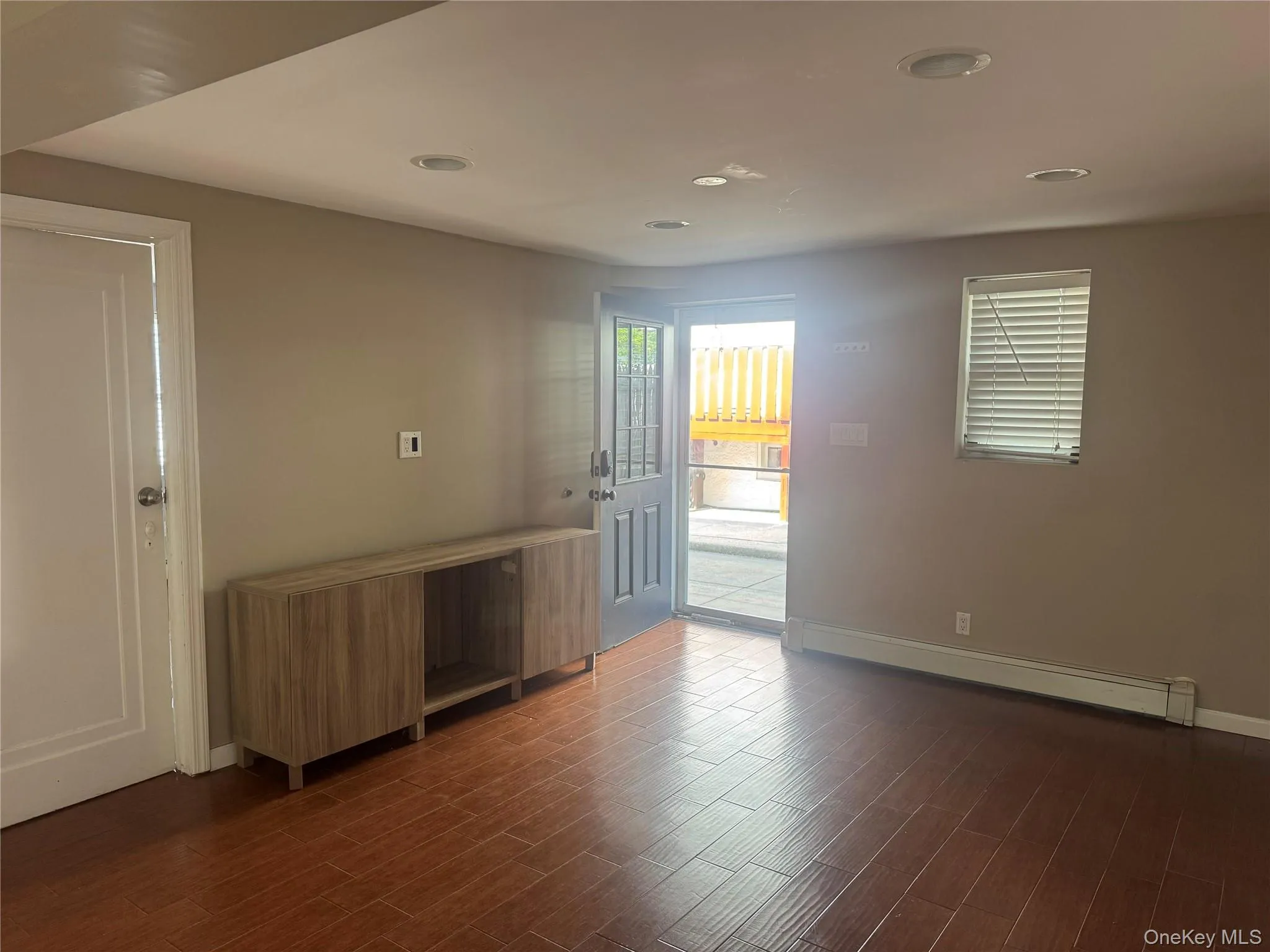 657 Penn Street, Long Beach, NY, 3 Bedrooms Bedrooms, 5 Rooms Rooms,2 BathroomsBathrooms,Residential Lease,For Rent,Penn,0,1024629 657 Penn Street, Long Beach, NY, 3 Bedrooms Bedrooms, 5 Rooms Rooms,2 BathroomsBathrooms,Residential Lease,For Rent,Penn,0,1024629
