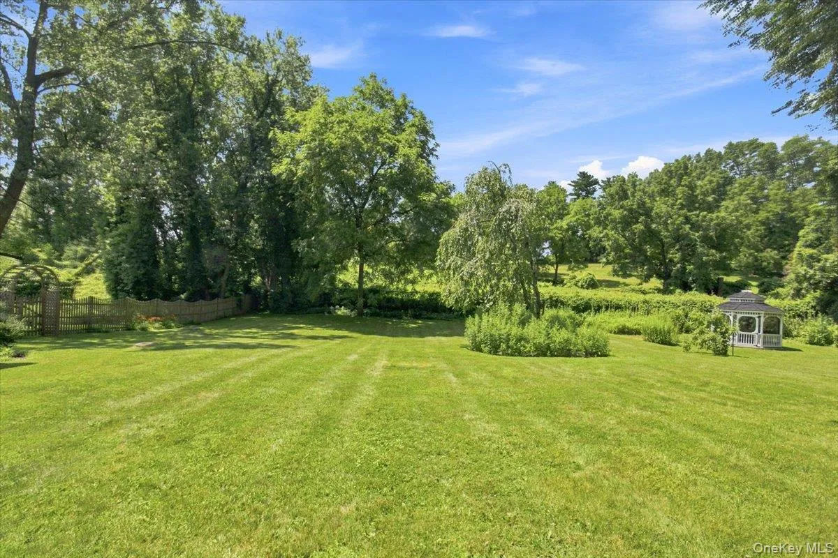 54 Holbrook Road, Ossining, NY, 4 Bedrooms Bedrooms, 8 Rooms Rooms,3 BathroomsBathrooms,Residential,For Rent,Holbrook,0,1024630 54 Holbrook Road, Ossining, NY, 4 Bedrooms Bedrooms, 8 Rooms Rooms,3 BathroomsBathrooms,Residential,For Rent,Holbrook,0,1024630