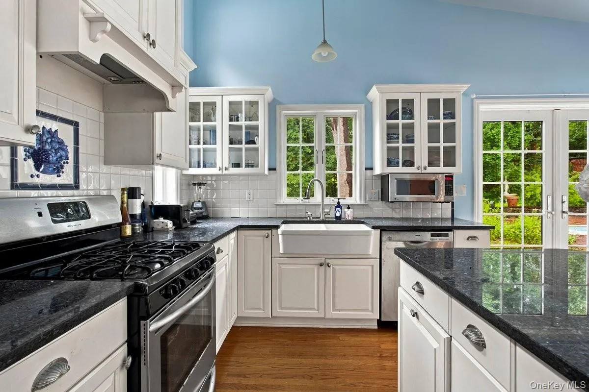 54 Holbrook Road, Ossining, NY, 4 Bedrooms Bedrooms, 8 Rooms Rooms,3 BathroomsBathrooms,Residential,For Rent,Holbrook,0,1024630 54 Holbrook Road, Ossining, NY, 4 Bedrooms Bedrooms, 8 Rooms Rooms,3 BathroomsBathrooms,Residential,For Rent,Holbrook,0,1024630