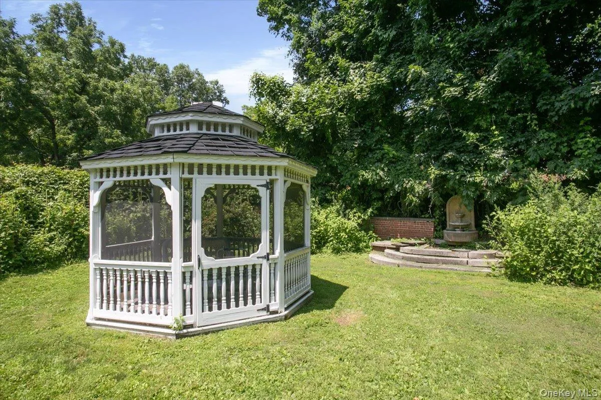 54 Holbrook Road, Ossining, NY, 4 Bedrooms Bedrooms, 8 Rooms Rooms,3 BathroomsBathrooms,Residential,For Rent,Holbrook,0,1024630 54 Holbrook Road, Ossining, NY, 4 Bedrooms Bedrooms, 8 Rooms Rooms,3 BathroomsBathrooms,Residential,For Rent,Holbrook,0,1024630