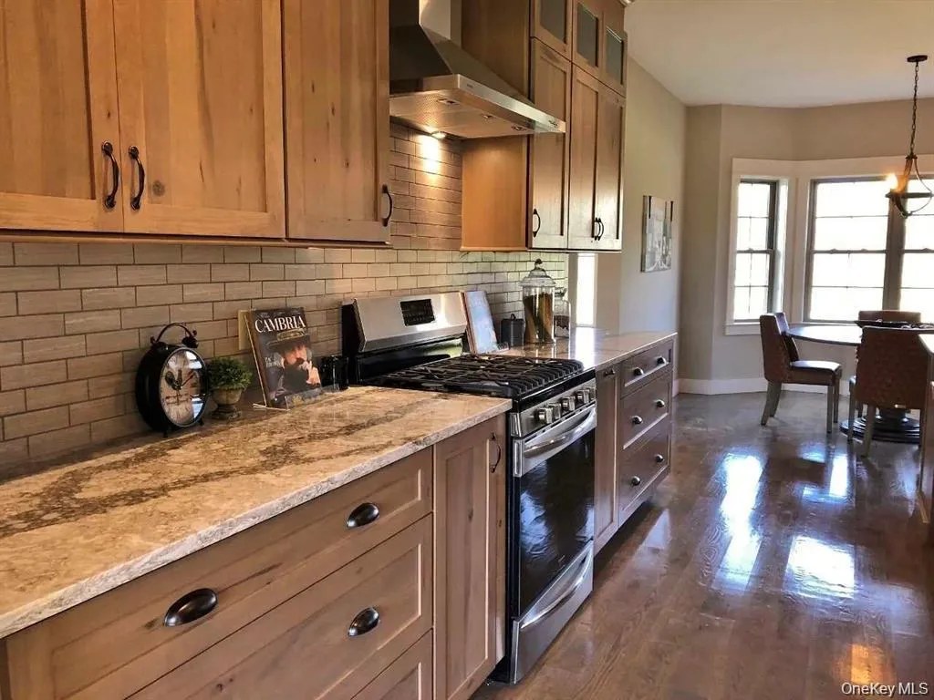 THoughtfully designed cabinetry and ample counter space create a functional and inviting workspace. THoughtfully designed cabinetry and ample counter space create a functional and inviting workspace.