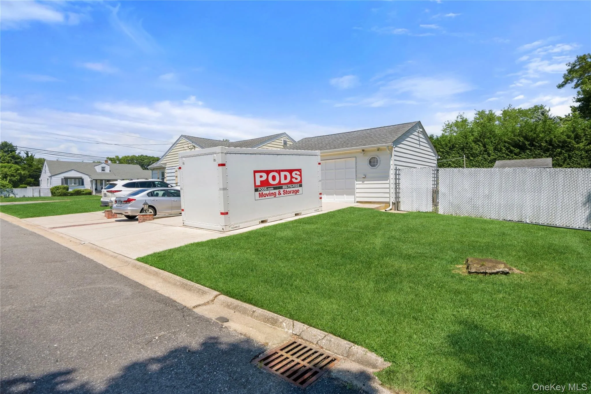 1005 3rd Street, West Babylon, NY, 3 Bedrooms Bedrooms, 8 Rooms Rooms,3 BathroomsBathrooms,Residential,For Rent,3rd,0,1024642 1005 3rd Street, West Babylon, NY, 3 Bedrooms Bedrooms, 8 Rooms Rooms,3 BathroomsBathrooms,Residential,For Rent,3rd,0,1024642