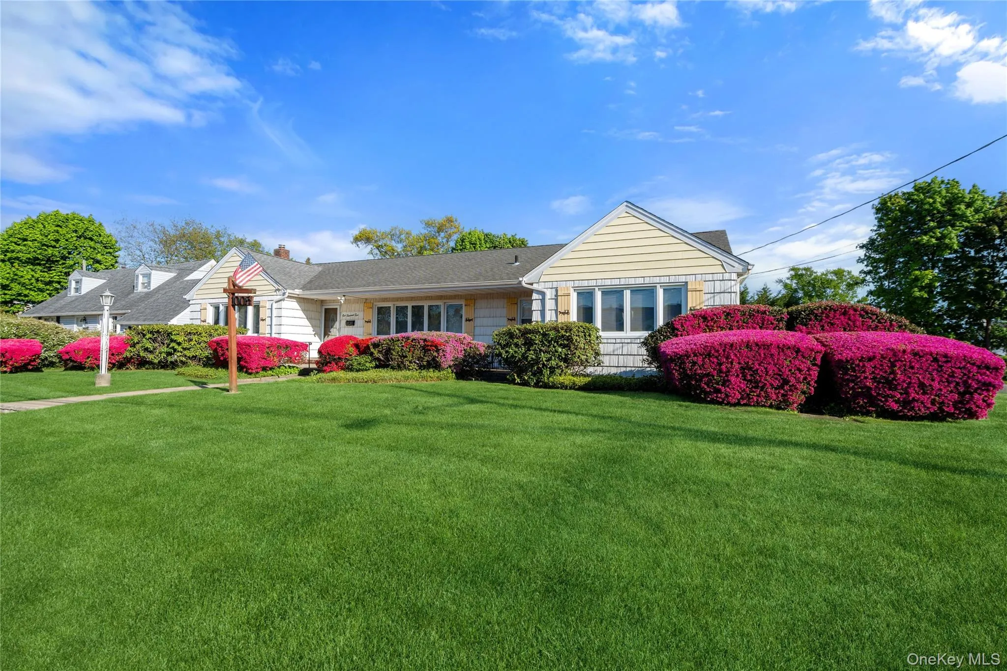 1005 3rd Street, West Babylon, NY, 3 Bedrooms Bedrooms, 8 Rooms Rooms,3 BathroomsBathrooms,Residential,For Rent,3rd,0,1024642 1005 3rd Street, West Babylon, NY, 3 Bedrooms Bedrooms, 8 Rooms Rooms,3 BathroomsBathrooms,Residential,For Rent,3rd,0,1024642