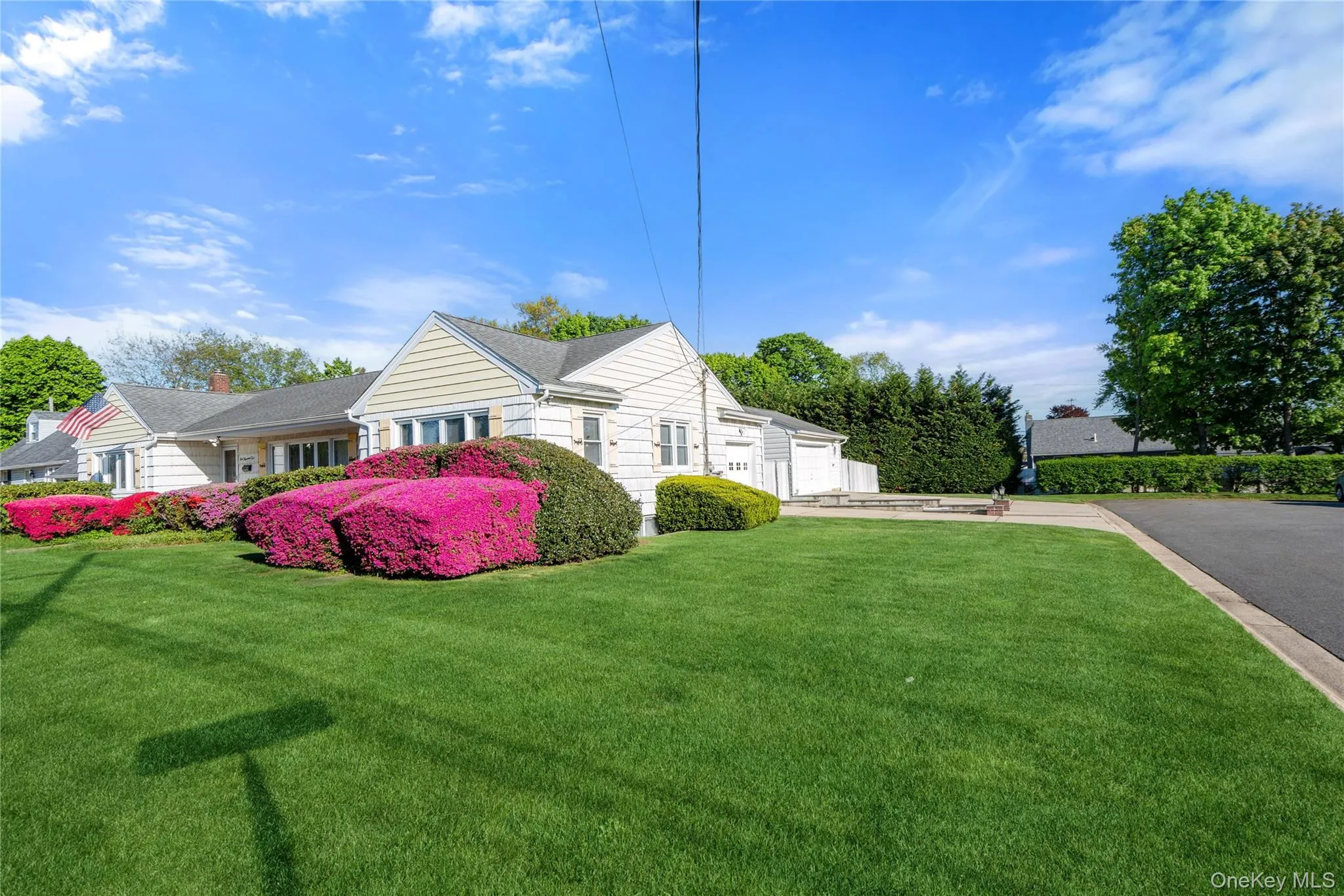 1005 3rd Street, West Babylon, NY, 3 Bedrooms Bedrooms, 8 Rooms Rooms,3 BathroomsBathrooms,Residential,For Rent,3rd,0,1024642 1005 3rd Street, West Babylon, NY, 3 Bedrooms Bedrooms, 8 Rooms Rooms,3 BathroomsBathrooms,Residential,For Rent,3rd,0,1024642